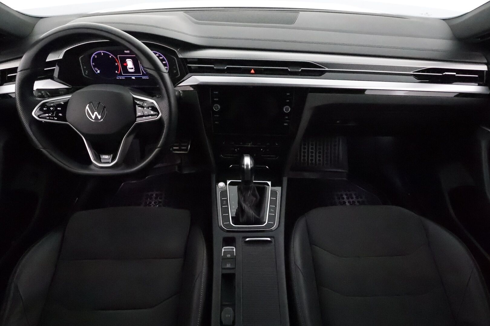 Volkswagen Arteon 2021 Shooting Brake R-Line 2,0 TDI SCR 110 kW DSG **Webasto / ACC / Adapt.LED / P.Tutkat / Nahka-Alcantara / Kaistavahti** - Suomi-auto / Kahdet Renkaat