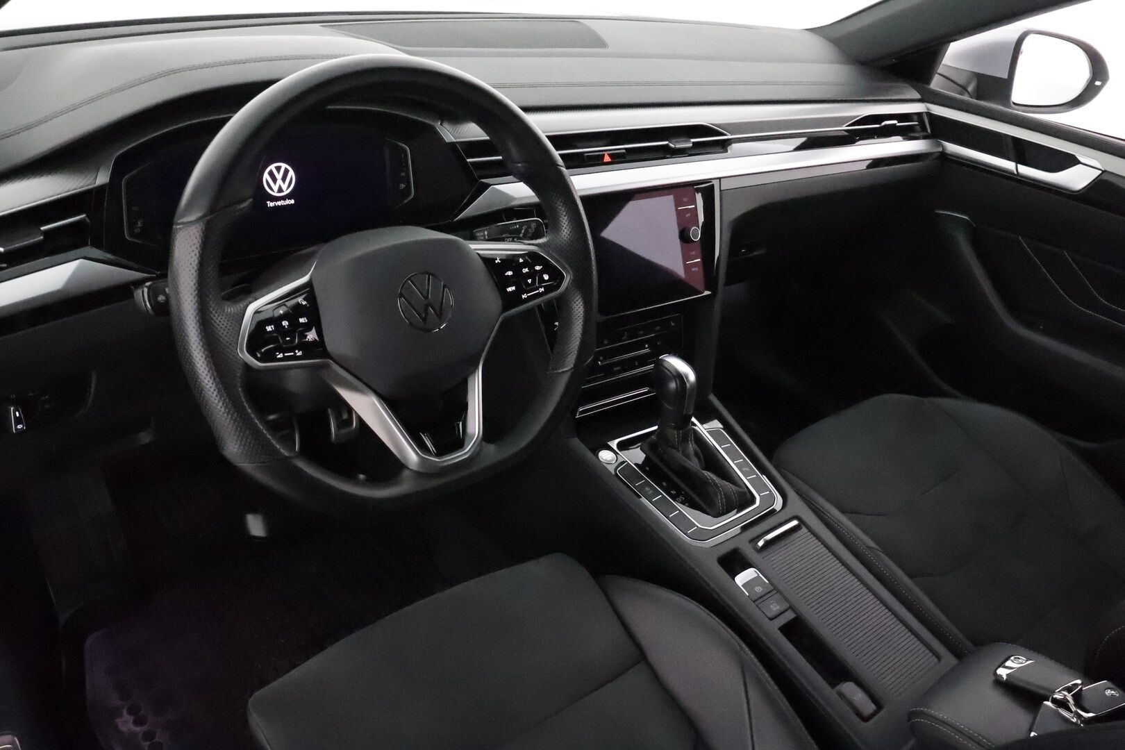 Volkswagen Arteon 2021 Shooting Brake R-Line 2,0 TDI SCR 110 kW DSG **Webasto / ACC / Adapt.LED / P.Tutkat / Nahka-Alcantara / Kaistavahti** - Suomi-auto / Kahdet Renkaat