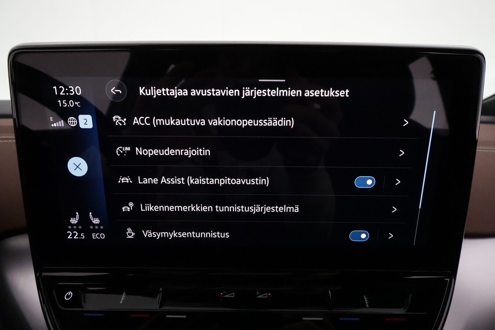Volkswagen ID.4 2021 Pro Performance 150 kW, akku 77 kWh **Adapt.vakkari / P.tutkat / Apple&Android / TULOSSA