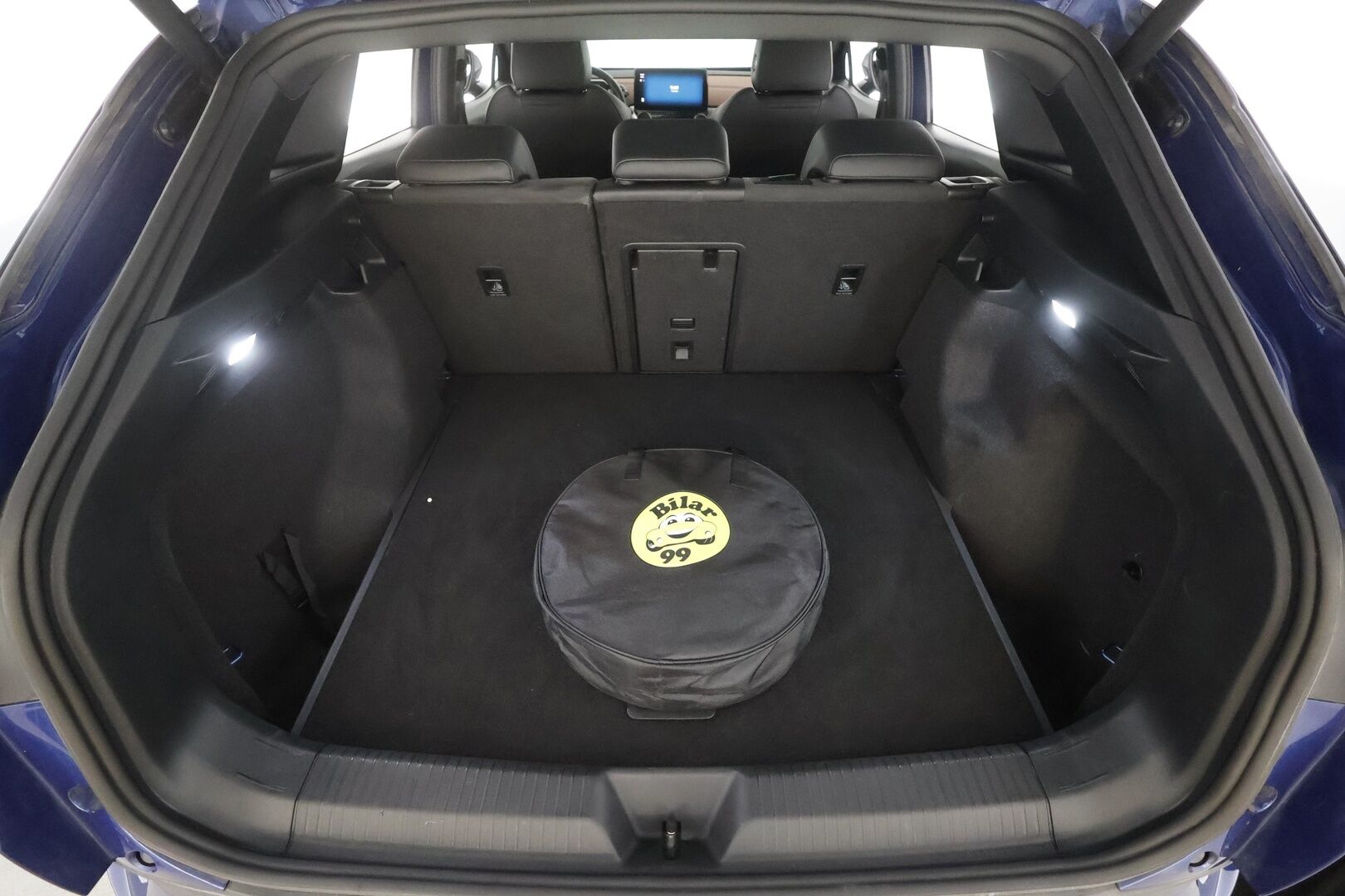 Volkswagen ID.4 2021 Pro Performance Tech 150 kW, akku 77 kWh - | ACC | ILP | HUD | IQ-Light | Lasikatto | 360-Kamera | Hierovat Muistipenkit | Puolinahat | Keyless | Apple&Android | 1.Om suomi-auto | Kahdet Renkaat |