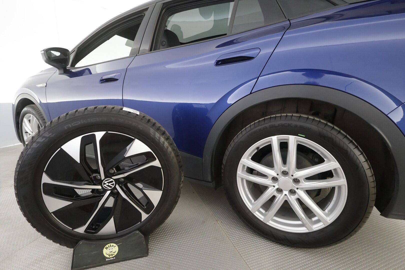 Volkswagen ID.4 2021 Pro Performance Tech 150 kW, akku 77 kWh - | ACC | ILP | HUD | IQ-Light | Lasikatto | 360-Kamera | Hierovat Muistipenkit | Puolinahat | Keyless | Apple&Android | 1.Om suomi-auto | Kahdet Renkaat |