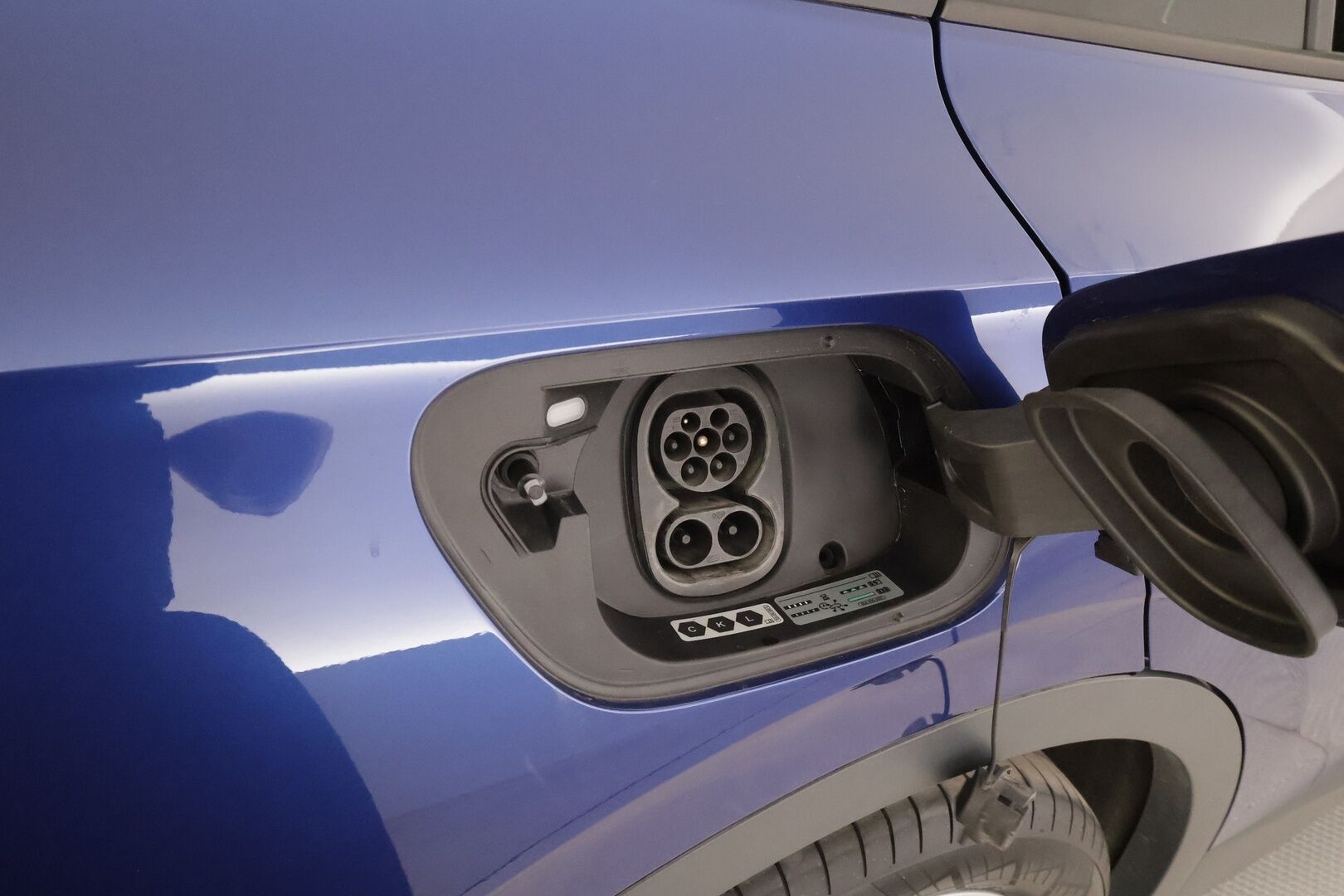 Volkswagen ID.4 2021 Pro Performance Tech 150 kW, akku 77 kWh - | ACC | ILP | HUD | IQ-Light | Lasikatto | 360-Kamera | Hierovat Muistipenkit | Puolinahat | Keyless | Apple&Android | 1.Om suomi-auto | Kahdet Renkaat |