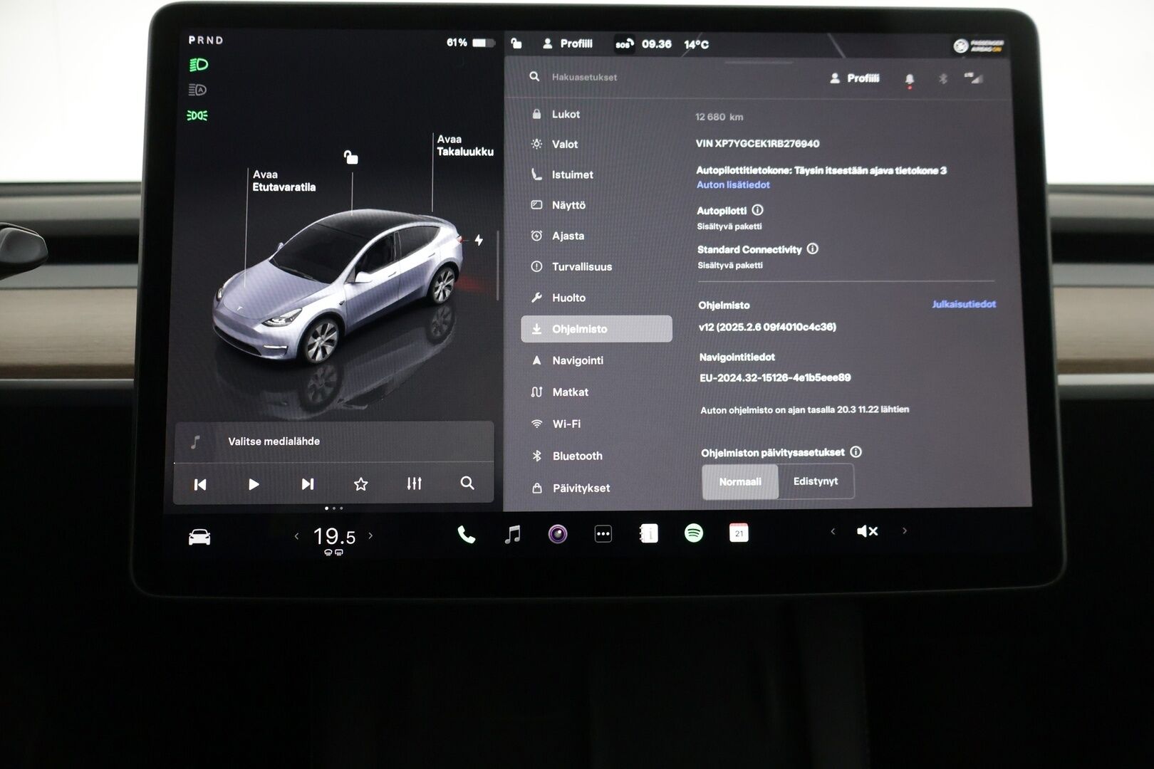 Tesla Model Y 2024 Long Range - Suomi-auto / Koukku / Lämpöpumppu / Autopilot / Premium Audio / P-kamera / Matrix LED / Musta nahkasisusta / 2x renkaat / Juuri tullut!