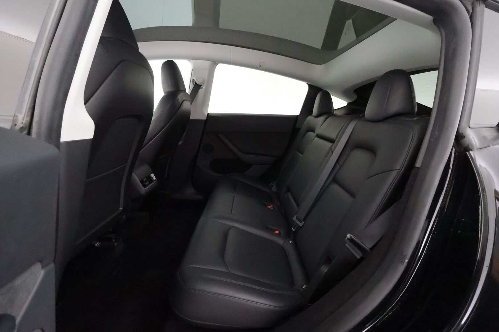 Tesla Model Y 2024 Long Range - | Koukku | ILP | ACC | Lasikatto | Matrix-LED | P.Kamera | Muistipenkki | Premium Audio | Navi | Kaistavahti | Keyless | 2x Latauskaapelit | Kahdet renkaat | 1-om Suomi-auto |