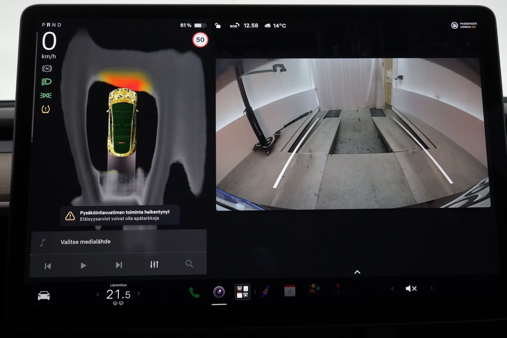 Tesla Model Y 2024 Long Range - | Koukku | ILP | ACC | Lasikatto | Matrix-LED | P.Kamera | Muistipenkki | Premium Audio | Navi | Kaistavahti | Keyless | 2x Latauskaapelit | Kahdet renkaat | 1-om Suomi-auto |
