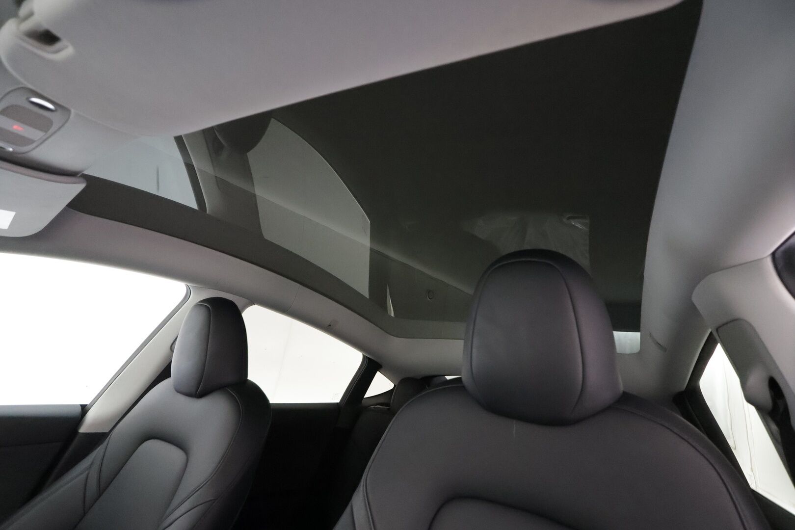 Tesla Model Y 2024 Long Range - | Koukku | ILP | ACC | Lasikatto | Matrix-LED | P.Kamera | Muistipenkki | Premium Audio | Navi | Kaistavahti | Keyless | 2x Latauskaapelit | Kahdet renkaat | 1-om Suomi-auto |