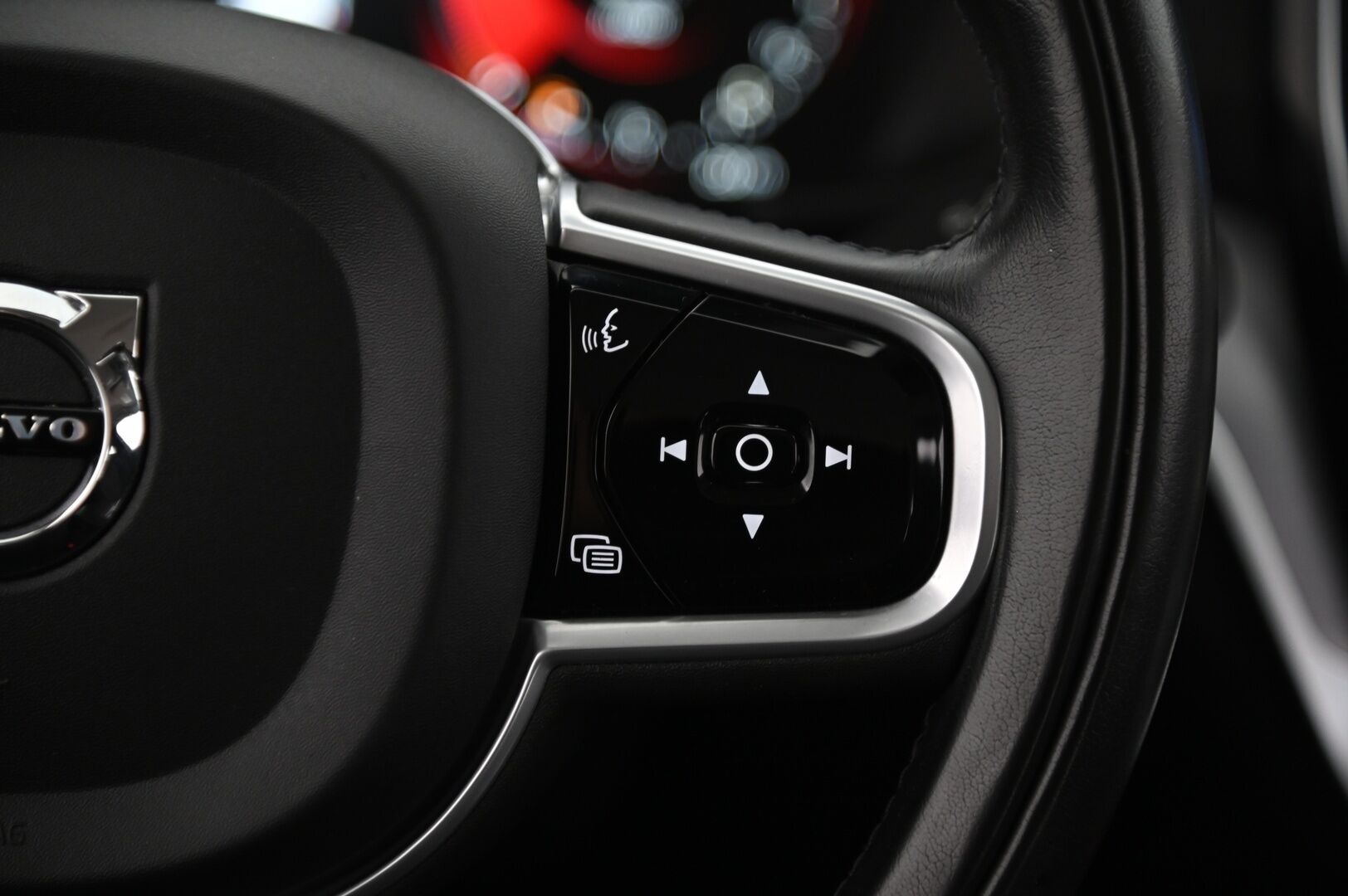 Volvo V60 2020 T8 TwE AWD Momentum aut. - | ACC | Webasto | Full-LED | Kaistavahti | Vetokoukku - KORKO VAIN 3,99 %