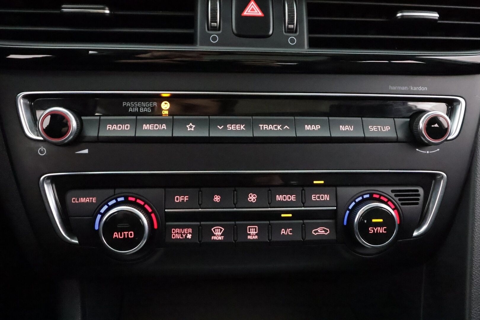 Kia Optima 2019 2,0 GDI PHEV Business Luxury SW A/T * SCC / Webasto / Koukku / 360-kamera / Harma/Kardon / Muistipenkki * - Merkkihuollettu / Koti & Kauppalaturi / Kahdet Renkaat - HULLUT AVAJAISHULINAT KORKOTARJOUS 3,29 %