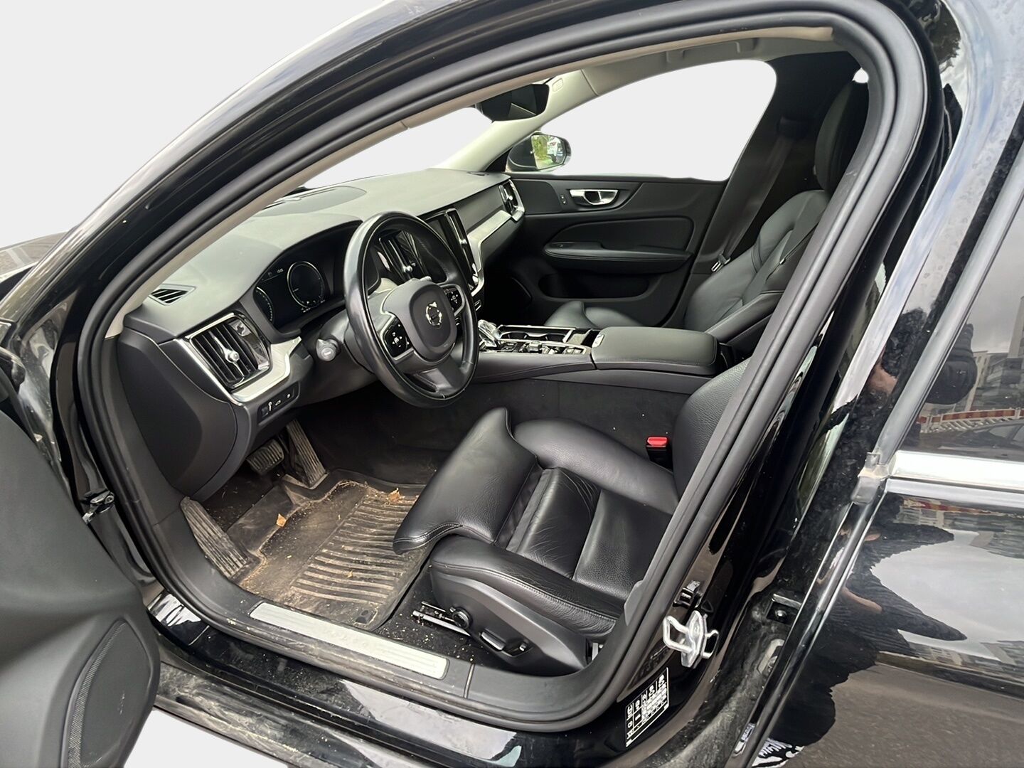 Volvo V60 2020 T6 TwE AWD Inscription aut *Adapt. vakkari / Webasto / Tehdaskoukku / Full LED /  BLIS / Navi / P.Kamera* - 2x renkaat vanteineen / Jakohihna juuri vaihdettu