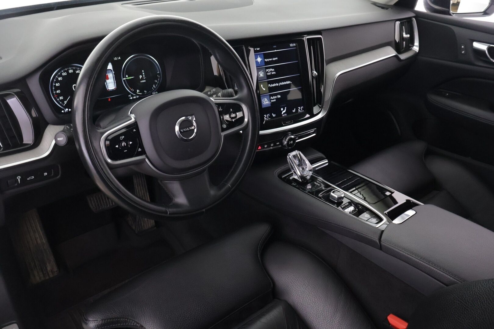 Volvo V60 2020 T6 TwE AWD Inscription aut *Adapt. vakkari / Webasto / Tehdaskoukku / Full LED /  BLIS / Navi / P.Kamera* - 2x renkaat vanteineen / Jakohihna juuri vaihdettu