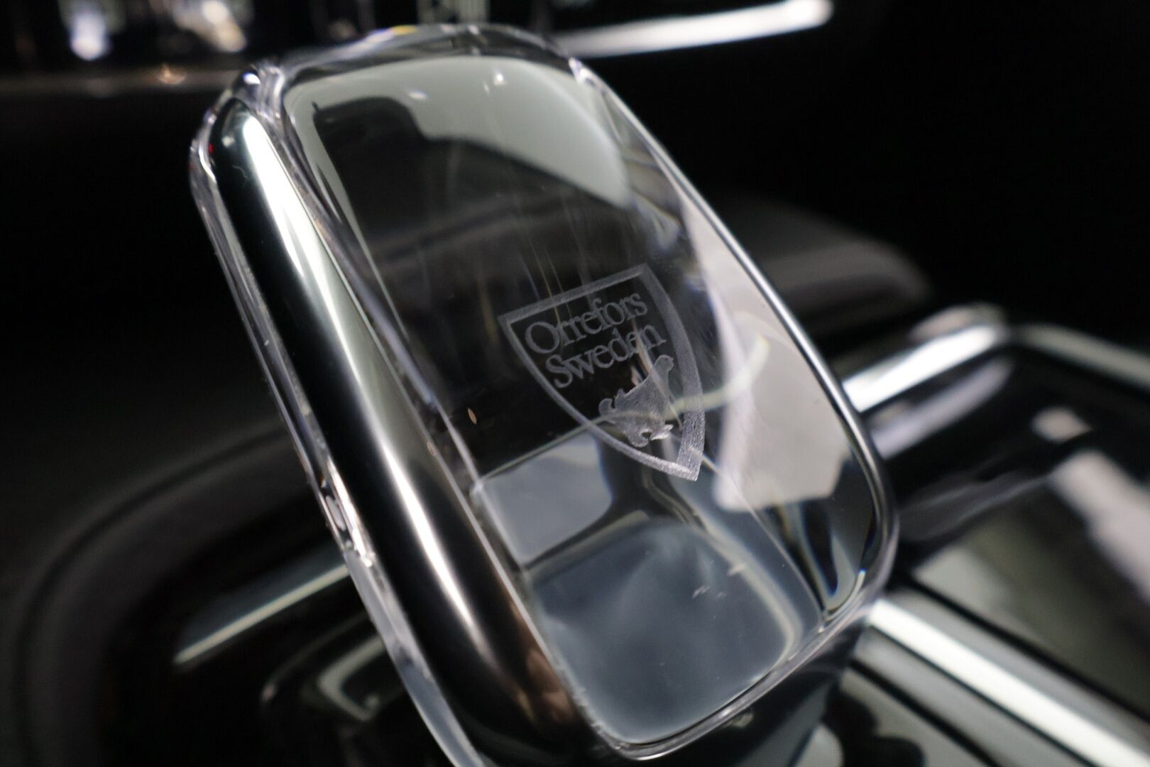 Volvo V60 2020 T6 TwE AWD Inscription aut *Adapt. vakkari / Webasto / Tehdaskoukku / Full LED /  BLIS / Navi / P.Kamera* - 2x renkaat vanteineen / Jakohihna juuri vaihdettu - Osta nyt, maksa vasta ensi vuonna