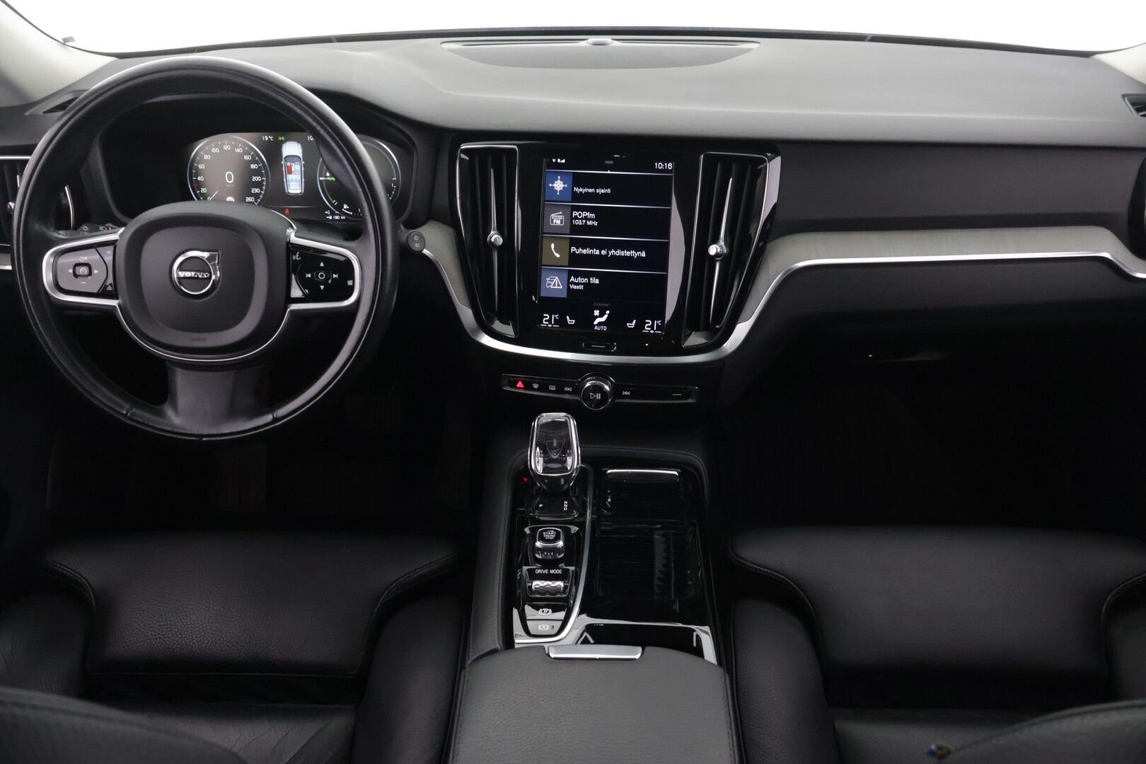 Volvo V60 2020 T6 TwE AWD Inscription aut *Adapt. vakkari / Webasto / Tehdaskoukku / Full LED /  BLIS / Navi / P.Kamera* - 2x renkaat vanteineen / Jakohihna juuri vaihdettu - Osta nyt, maksa vasta ensi vuonna