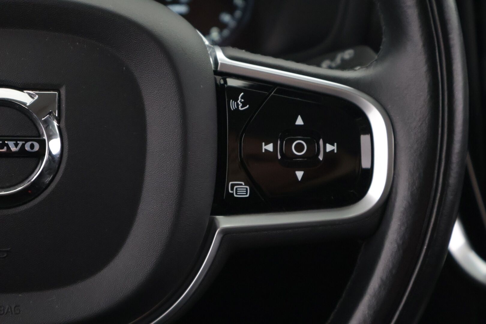 Volvo V60 2020 T6 TwE AWD Inscription aut *Adapt. vakkari / Webasto / Tehdaskoukku / Full LED /  BLIS / Navi / P.Kamera* - 2x renkaat vanteineen / Jakohihna juuri vaihdettu