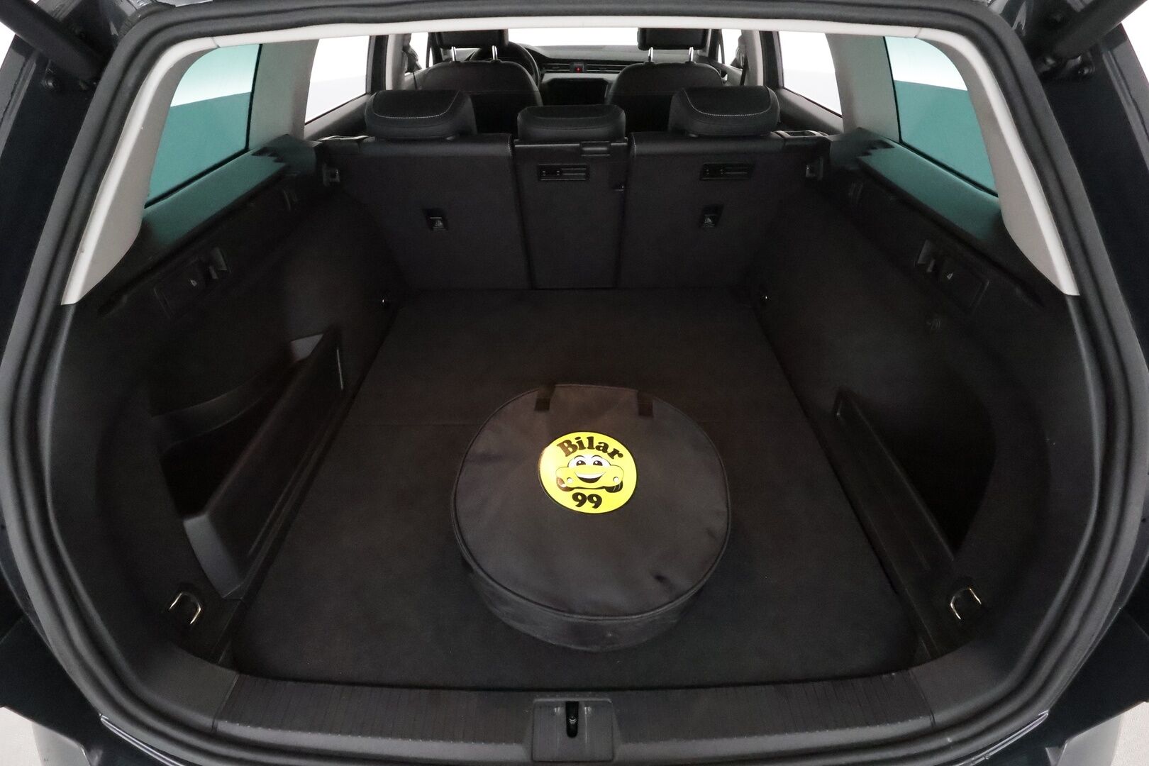 Volkswagen Passat 2021 Variant GTE Plug-In Hybrid 160 kW (218 hv) DSG *Webasto / ACC / LED / P.Kamera / Hierova Muistipenkki / Navi* - 2x Latauskaapelit / Kahdet Renkaat / Merkkihuollettu! - HULLU BLACKWEEK KORKOTARJOUS 2,49%