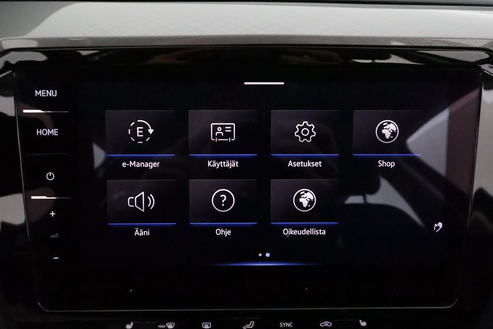 Volkswagen Passat 2021 Variant GTE Plug-In Hybrid 160 kW (218 hv) DSG *Webasto / ACC / LED / P.Kamera / Hierova Muistipenkki / Navi* - 2x Latauskaapelit / Kahdet Renkaat / Merkkihuollettu!