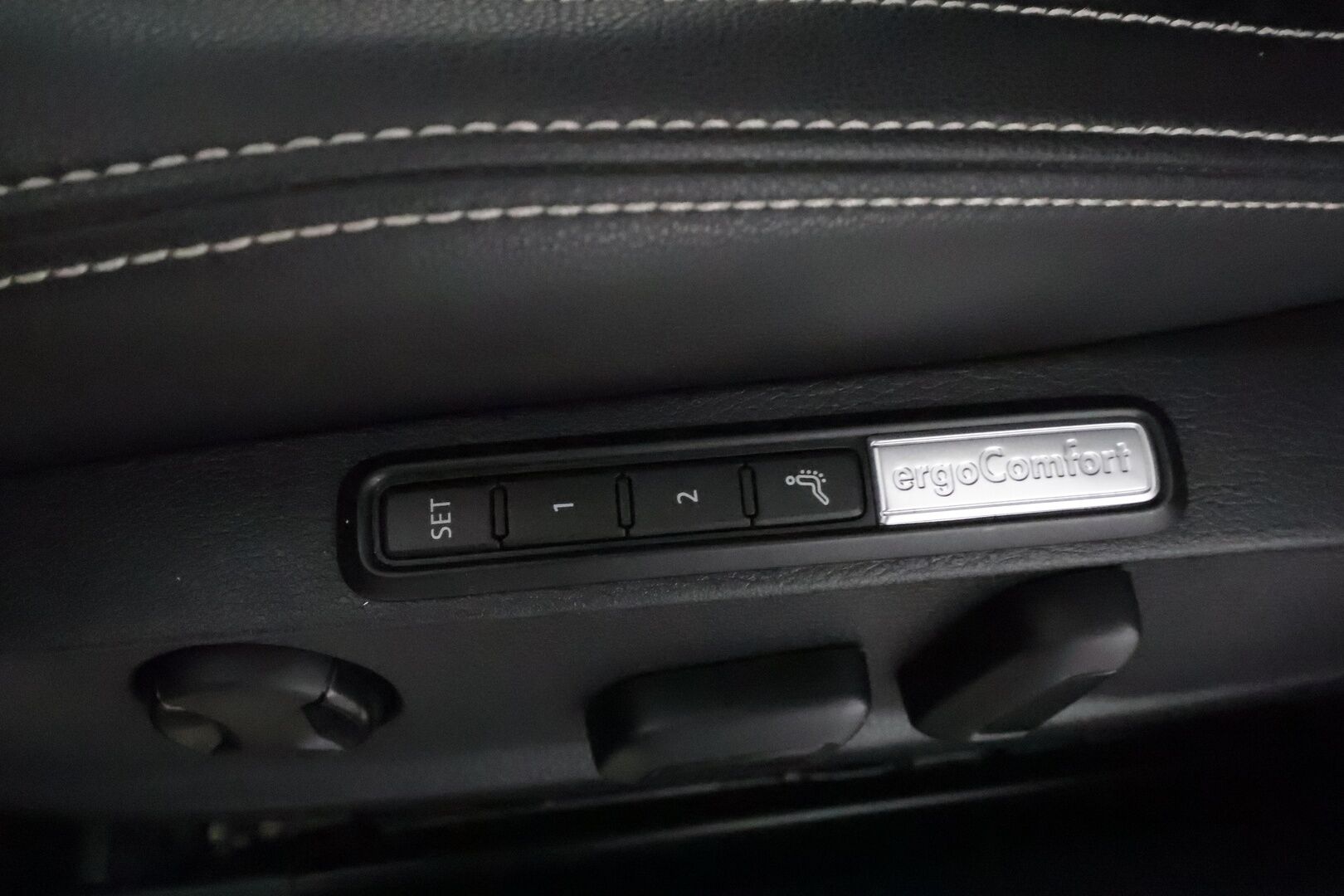 Volkswagen Passat 2021 Variant GTE Plug-In Hybrid 160 kW (218 hv) DSG *Webasto / ACC / LED / P.Kamera / Hierova Muistipenkki / Navi* - 2x Latauskaapelit / Kahdet Renkaat / Merkkihuollettu!
