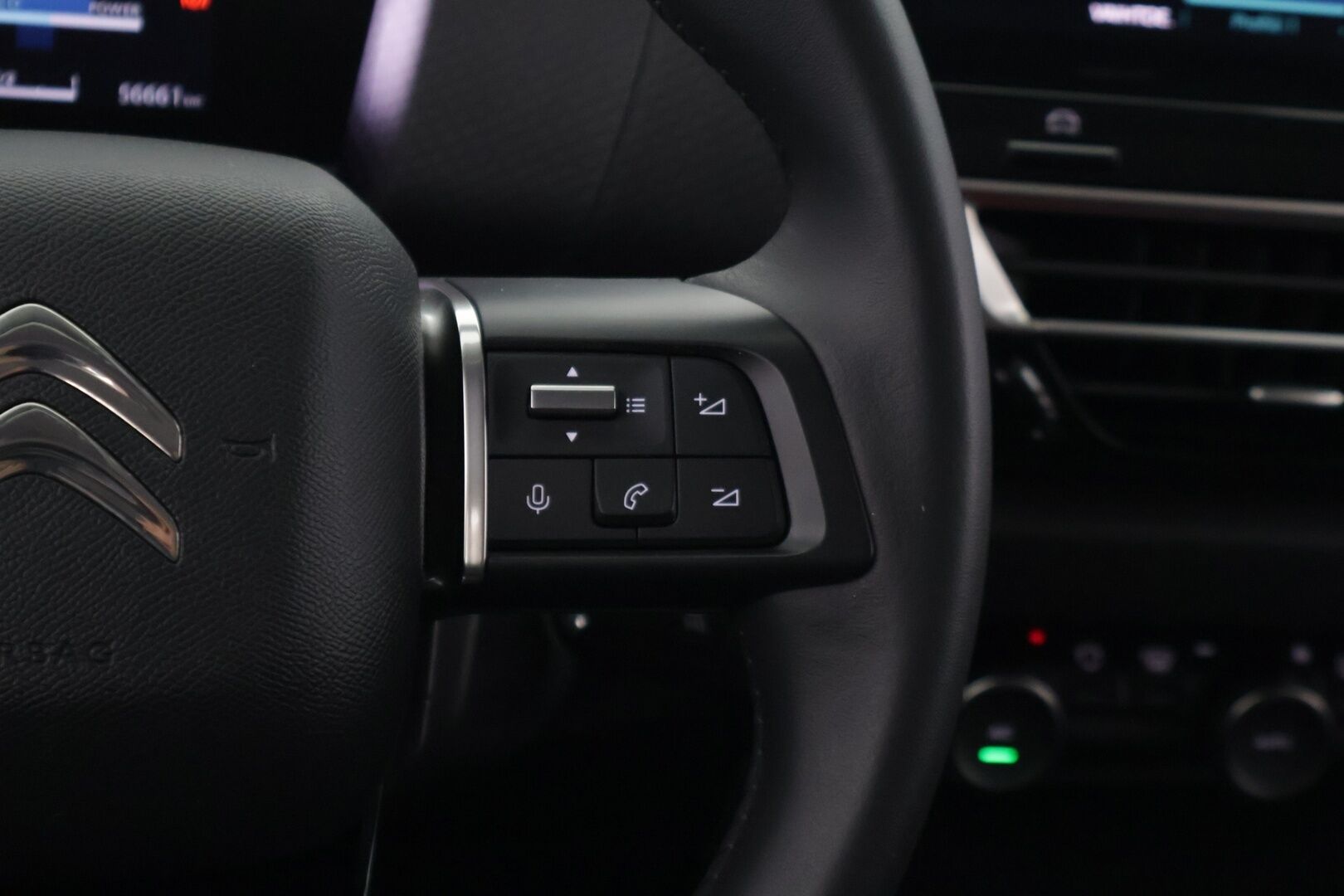 Citroen C4 2022 Full Electric 136 Shine 50 kWh Automaatti ** HUD / Vakkari / 360-kamera / ILP / Osanahka ** - *Akku kuntotarkastettu / Kahdet renkaat aluilla!*