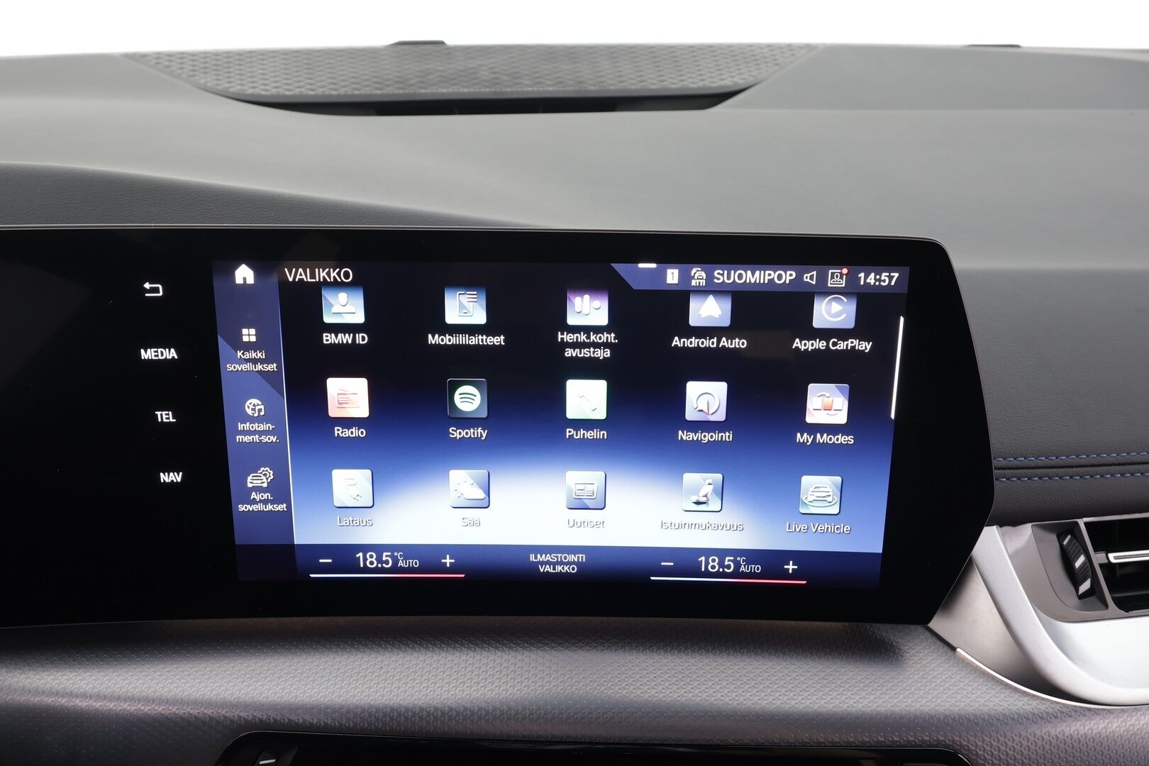 BMW 225 2024 U06 Active Tourer 225e A xDrive Charged Edition M Sport - | ACC | Koukku | Lisälämmitin | Widescreen | H/K | Muistipenkki | P.Kamera | Adapt. LED | Puolinahat | Comfort Access | Apple&Android | 1.Om Suomi-auto | Kahdet renkaat | Merkkihuollettu |
