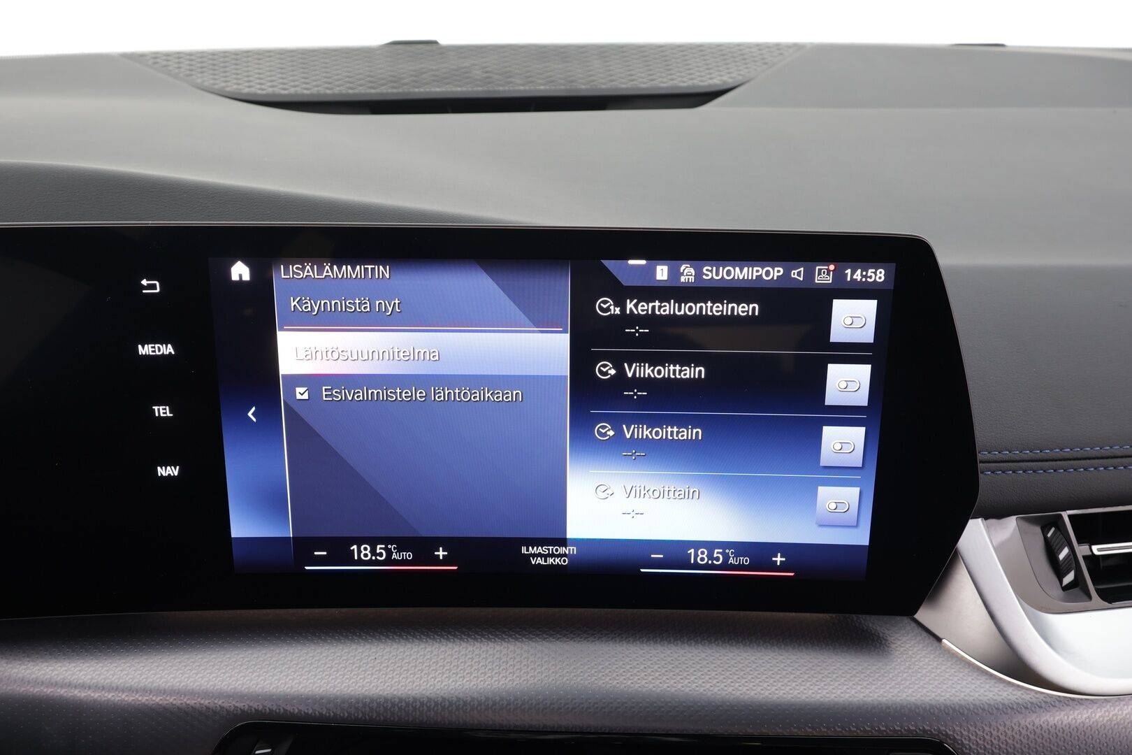 BMW 225 2024 U06 Active Tourer 225e A xDrive Charged Edition M Sport - | ACC | Koukku | Lisälämmitin | Widescreen | H/K | Muistipenkki | P.Kamera | Adapt. LED | Puolinahat | Comfort Access | Apple&Android | 1.Om Suomi-auto | Kahdet renkaat | Merkkihuollettu |