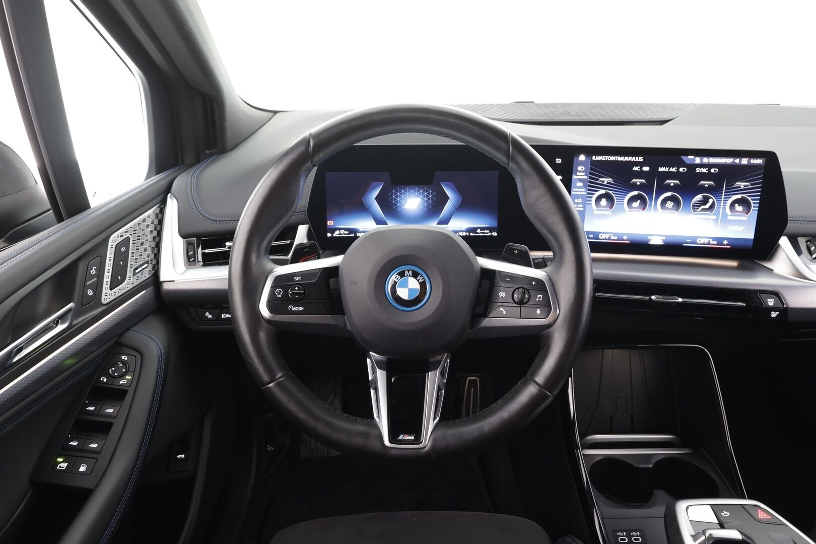 BMW 225 2024 U06 Active Tourer 225e A xDrive Charged Edition M Sport - | ACC | Koukku | Lisälämmitin | Widescreen | H/K | Muistipenkki | P.Kamera | Adapt. LED | Puolinahat | Comfort Access | Apple&Android | 1.Om Suomi-auto | Kahdet renkaat | Merkkihuollettu |