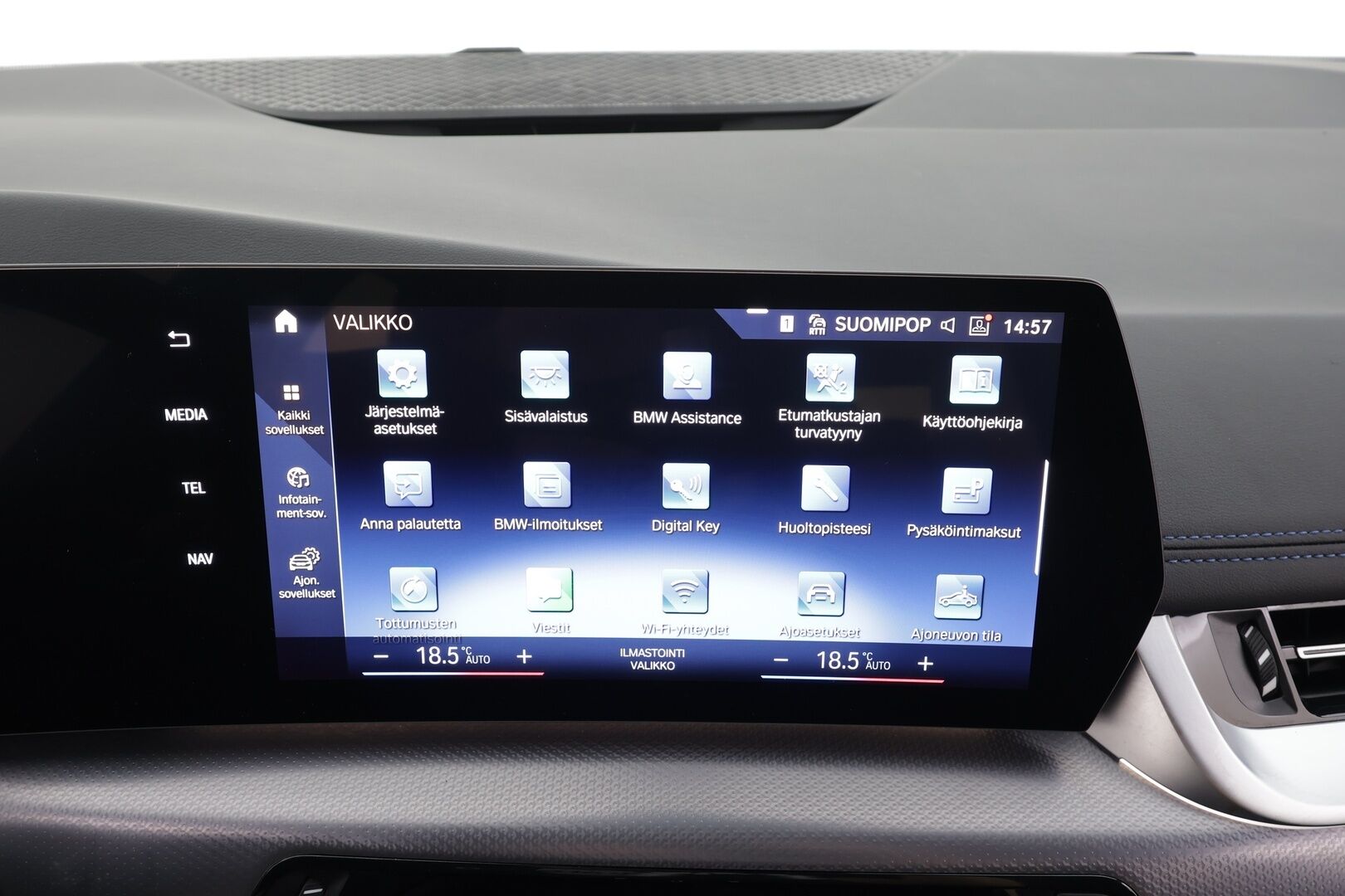 BMW 225 2024 U06 Active Tourer 225e A xDrive Charged Edition M Sport - | ACC | Koukku | Lisälämmitin | Widescreen | H/K | Muistipenkki | P.Kamera | Adapt. LED | Puolinahat | Comfort Access | Apple&Android | 1.Om Suomi-auto | Kahdet renkaat | Merkkihuollettu |