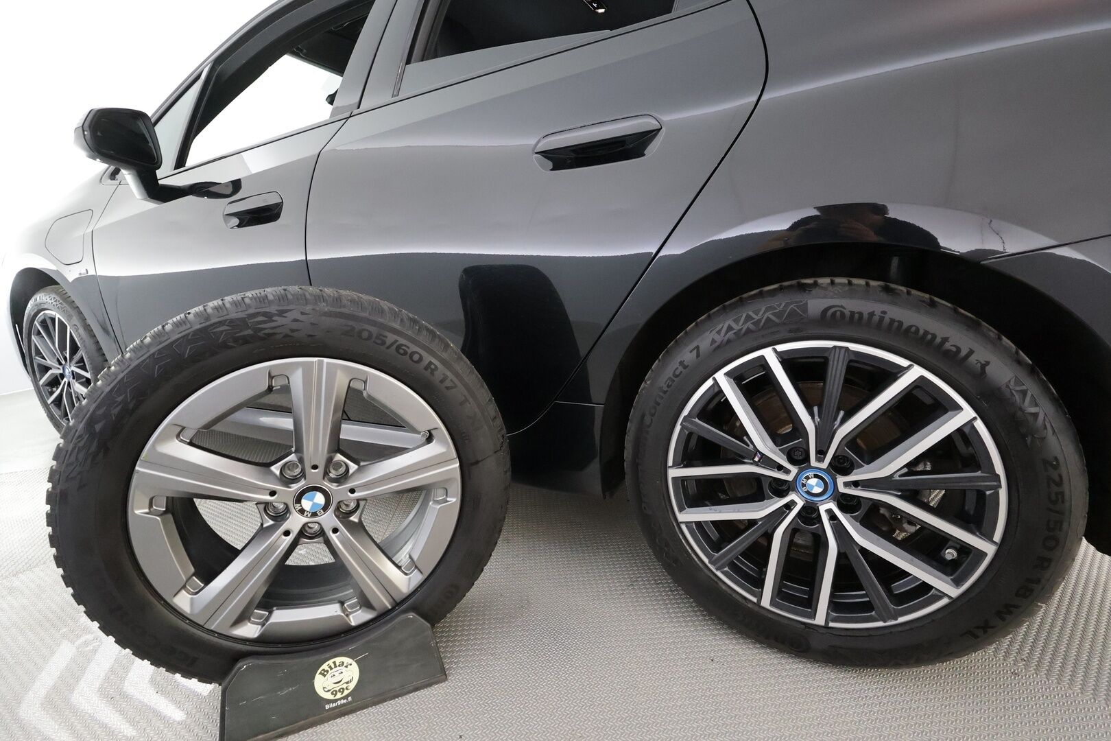 BMW 225 2024 U06 Active Tourer 225e A xDrive Charged Edition M Sport - | ACC | Koukku | Lisälämmitin | Widescreen | H/K | Muistipenkki | P.Kamera | Adapt. LED | Puolinahat | Comfort Access | Apple&Android | 1.Om Suomi-auto | Kahdet renkaat | Merkkihuollettu |