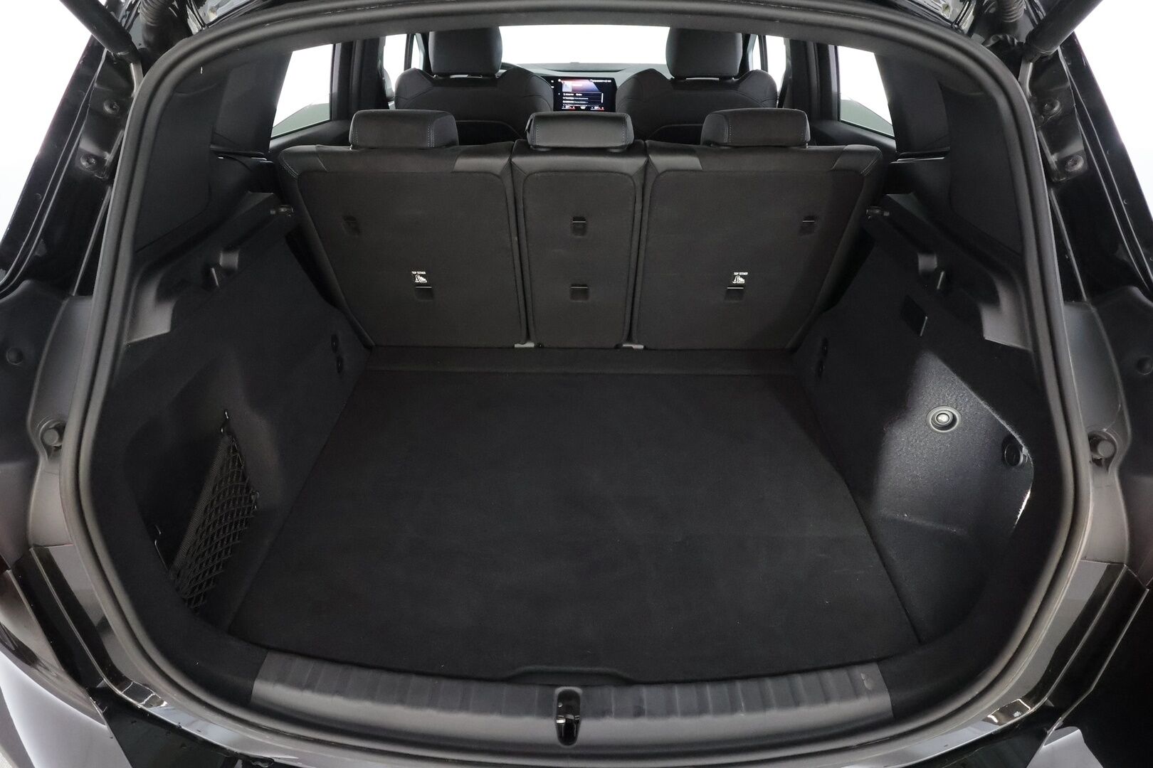 BMW 225 2024 U06 Active Tourer 225e A xDrive Charged Edition M Sport - | ACC | Koukku | Lisälämmitin | Widescreen | H/K | Muistipenkki | P.Kamera | Adapt. LED | Puolinahat | Comfort Access | Apple&Android | 1.Om Suomi-auto | Kahdet renkaat | Merkkihuollettu |