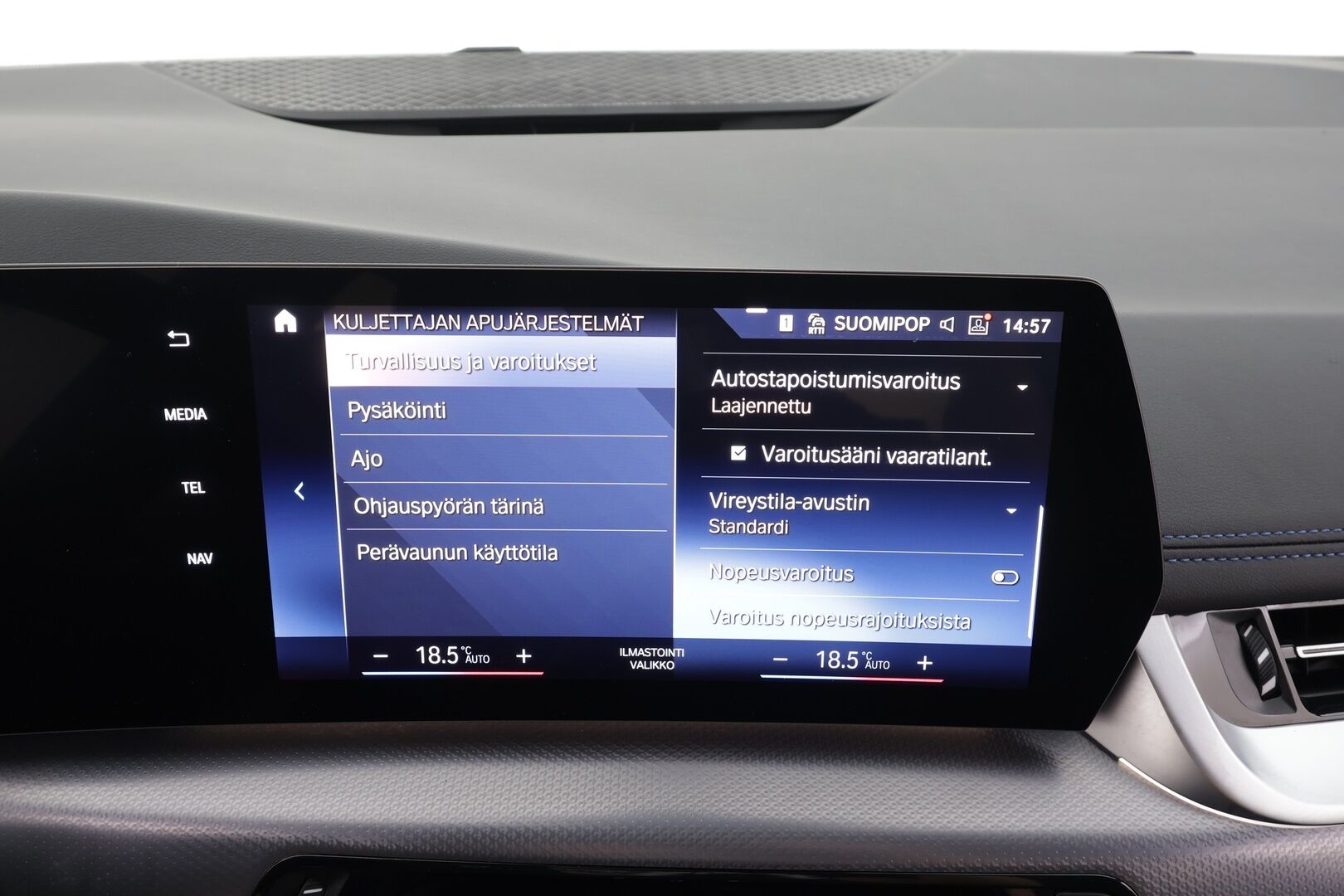 BMW 225 2024 U06 Active Tourer 225e A xDrive Charged Edition M Sport - | ACC | Koukku | Lisälämmitin | Widescreen | H/K | Muistipenkki | P.Kamera | Adapt. LED | Puolinahat | Comfort Access | Apple&Android | 1.Om Suomi-auto | Kahdet renkaat | Merkkihuollettu |
