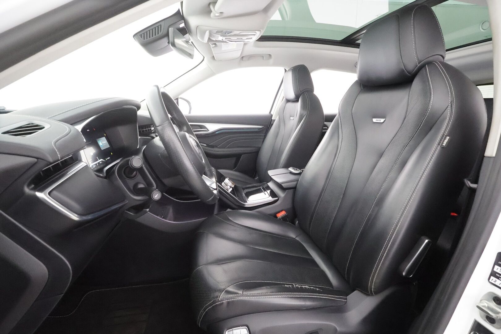 MG Marvel R 2023 Luxury - | ILP | ACC | Panorama | 360 | Ilmastoitu Muistipenkki | LED | Kaistavahti | Katveavustin | Navi | Digimittaristo | Keyless | Apple&Android | Kahdet renkaat |