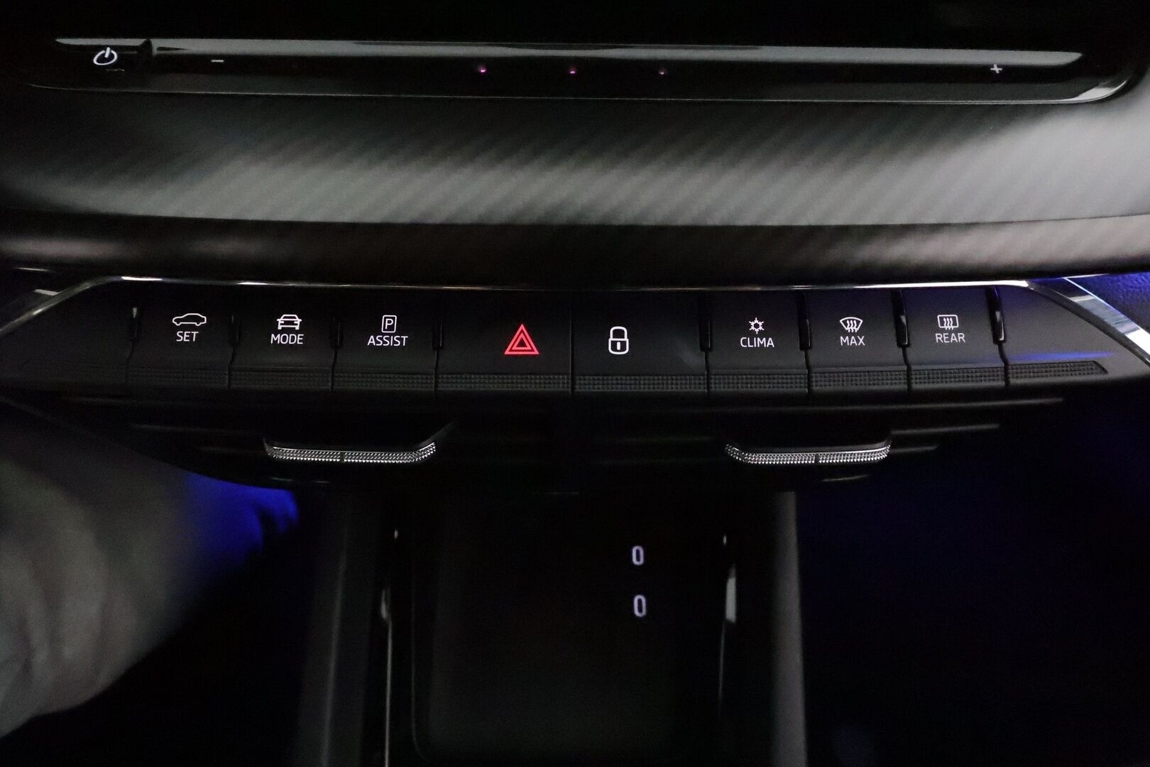Skoda Octavia 2021 Combi 1.4 PHEV RS IV *ACC / HUD / Panorama / Canton / Hieronta / Matrix LED / Muistipenkit / Navi* - P.kamera / Kahdet renkaat aluvanteilla / Huippuvarusteet!