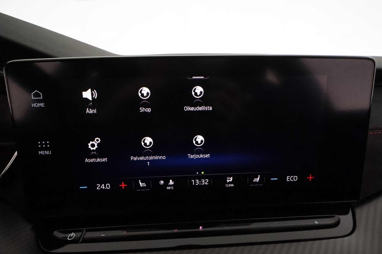 Skoda Octavia 2021 Combi 1.4 PHEV RS IV *ACC / HUD / Panorama / Canton / Hieronta / Matrix LED / Muistipenkit / Navi* - P.kamera / Kahdet renkaat aluvanteilla / Huippuvarusteet!