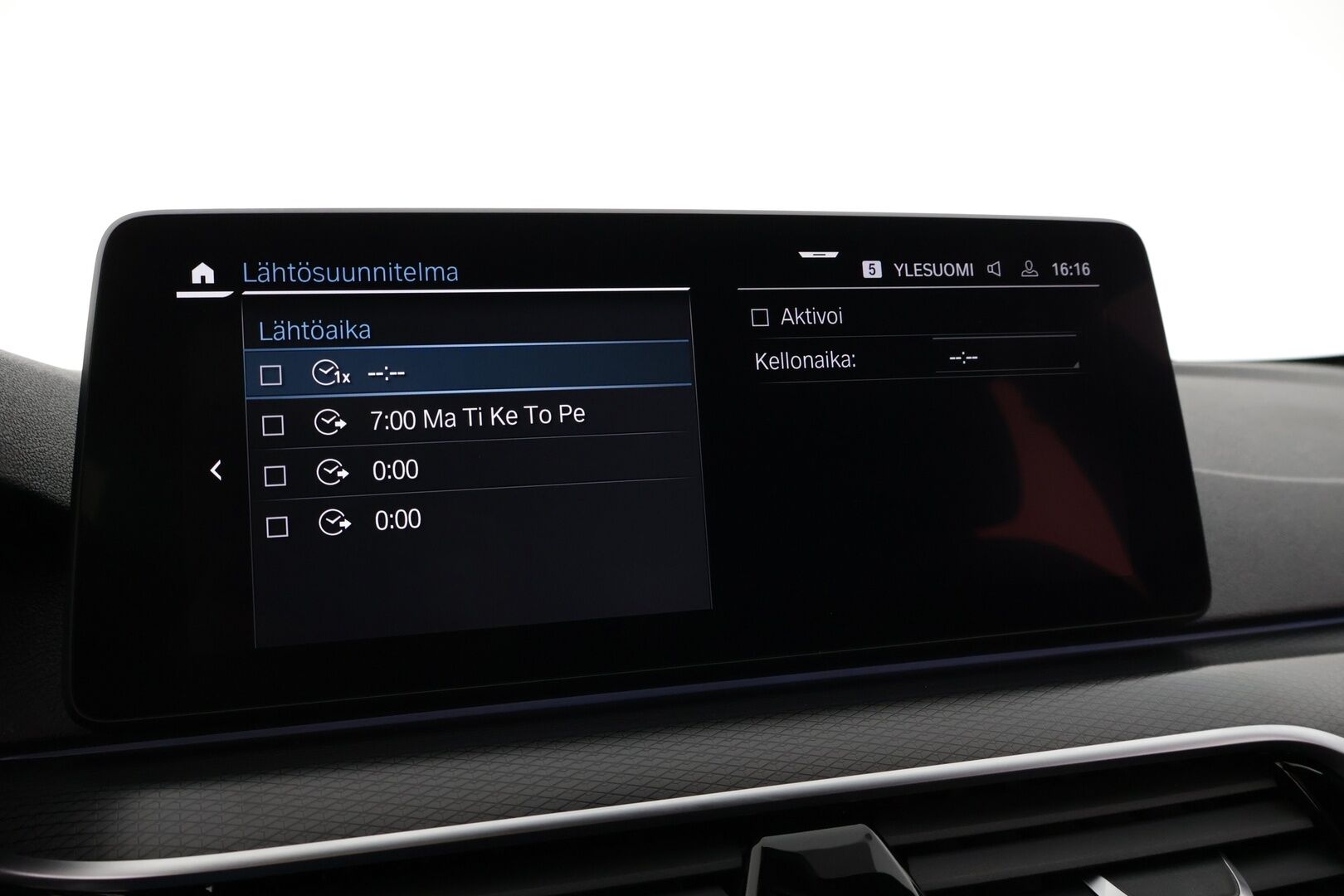 BMW 530 2021 G31 Touring 530e xDrive M-Sport / Harman Kardon / Nahat / Keyless / P. Kamera / Vetokoukku - BMW 530 G31 Touring 530e xDrive / M-Sport / Adapt. LED /Harman Kardon / P. Kamera / Vetokoukku