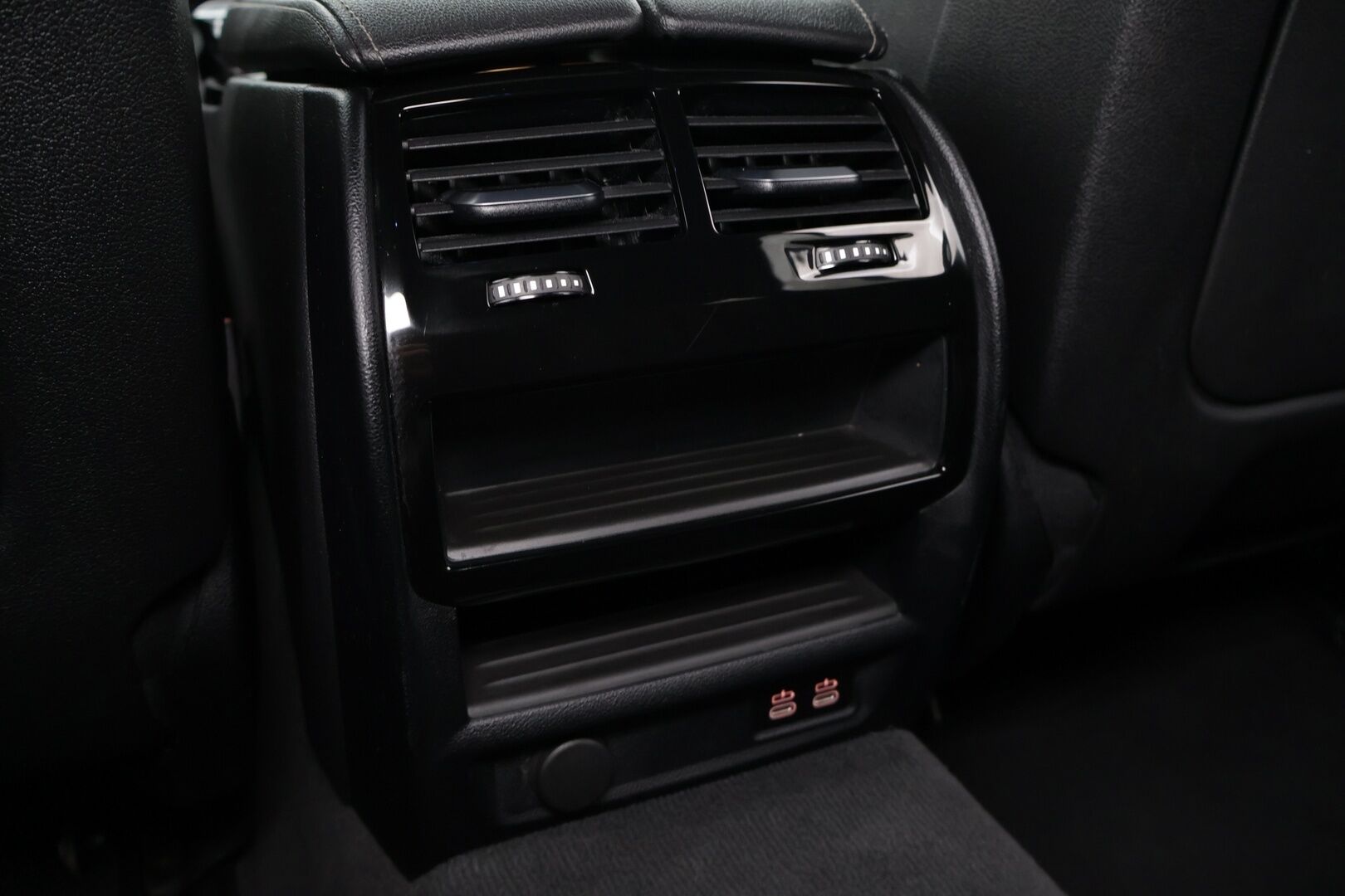 BMW 530 2021 G31 Touring 530e xDrive M-Sport / Harman Kardon / Nahat / Keyless / P. Kamera / Vetokoukku - BMW 530 G31 Touring 530e xDrive / M-Sport / Adapt. LED /Harman Kardon / P. Kamera / Vetokoukku