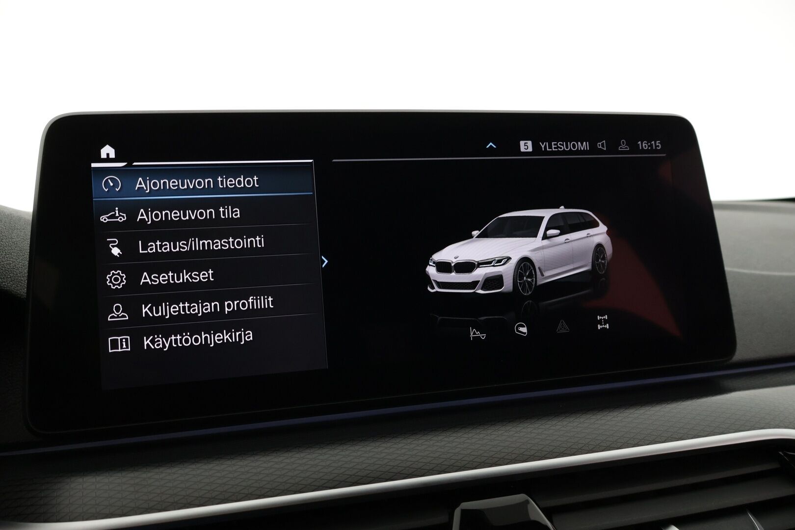 BMW 530 2021 G31 Touring 530e xDrive M-Sport / Harman Kardon / Nahat / Keyless / P. Kamera / Vetokoukku - BMW 530 G31 Touring 530e xDrive / M-Sport / Adapt. LED /Harman Kardon / P. Kamera / Vetokoukku