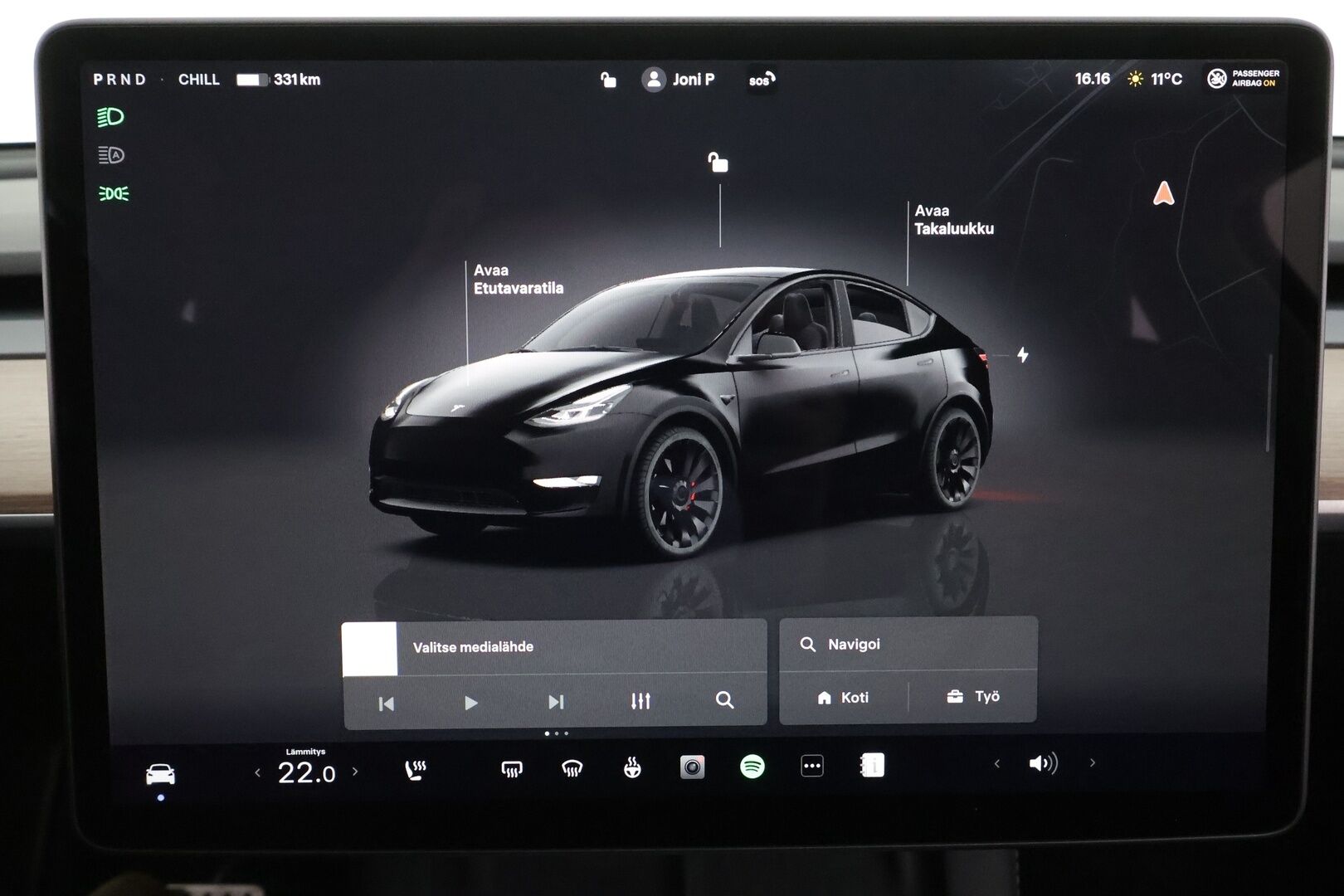 Tesla Model Y 2024 Performance * Koukku / ILP / ACC / Lasikatto / Premium Audio / P.Kamera / Matrix-LED / Muistipenkki / Kaistavahti * - 1-om Suomi-auto / 2x Latauskaapelit / Kahdet renkaat aluvanteilla - HULLUT AVAJAISHULINAT KORKOTARJOUS 3,29 %