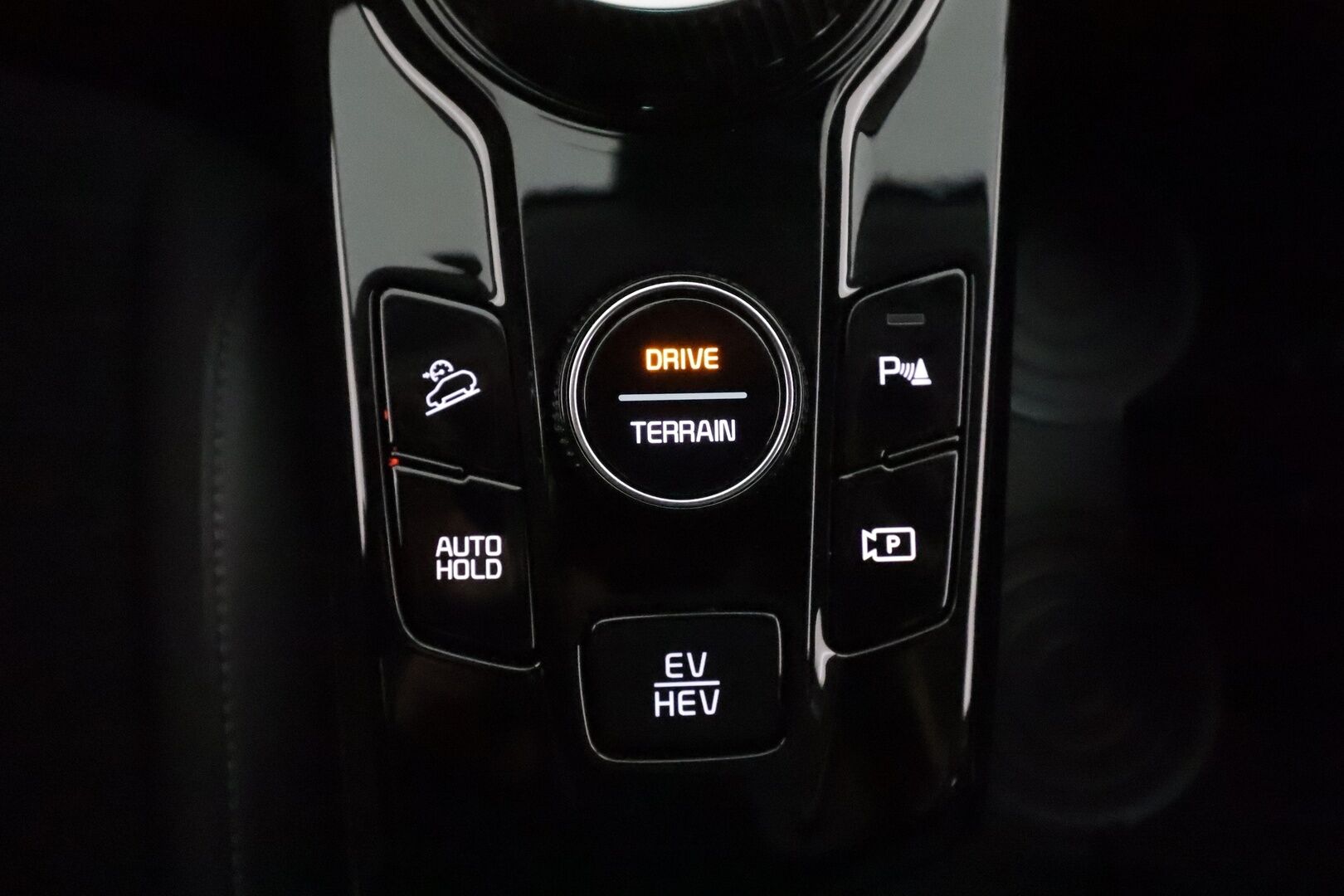 Kia Sportage 2022 1,6 T-GDI AWD Plug-in Hybrid Business Premium AT **360.kamera / Adapt.vakkari / Sähköpenkit / Digimittaristo / KeylessGo** - 3,99 % KORKOTARJOUS TÄHÄN AUTOON - Akku kuntotarkastettu!