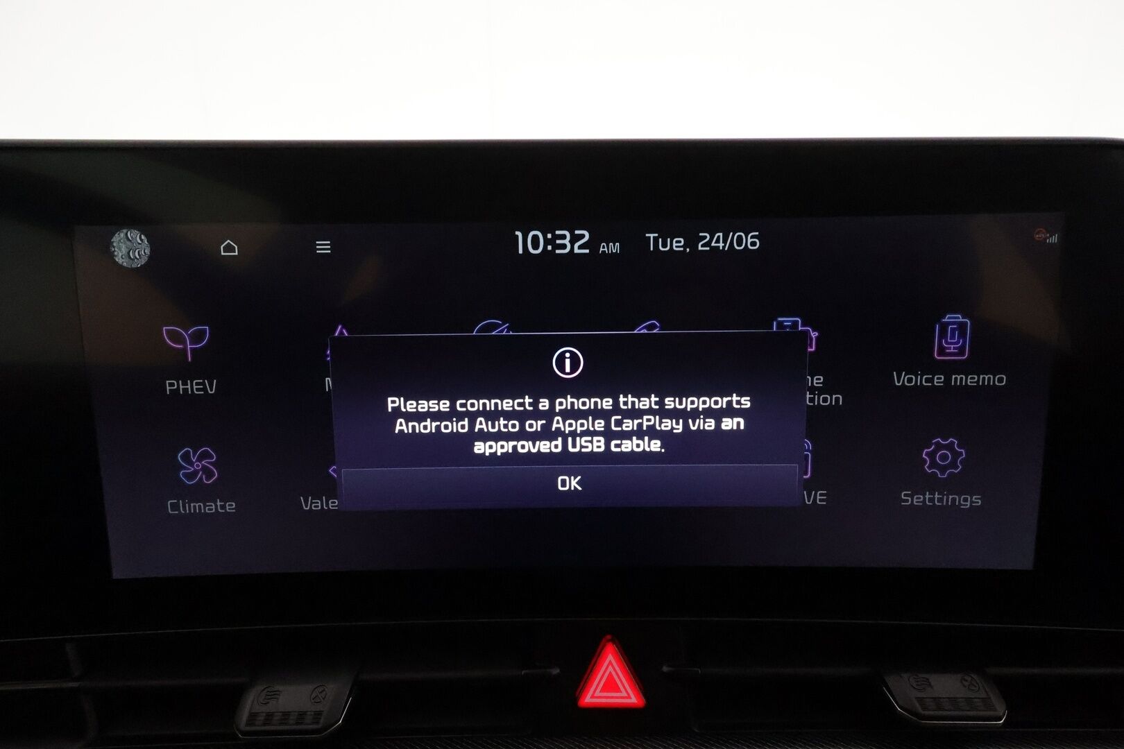 Kia Sportage 2022 1,6 T-GDI AWD Plug-in Hybrid Business Premium AT **360.kamera / Adapt.vakkari / Sähköpenkit / Digimittaristo / KeylessGo** - 3,99 % KORKOTARJOUS TÄHÄN AUTOON - Akku kuntotarkastettu!