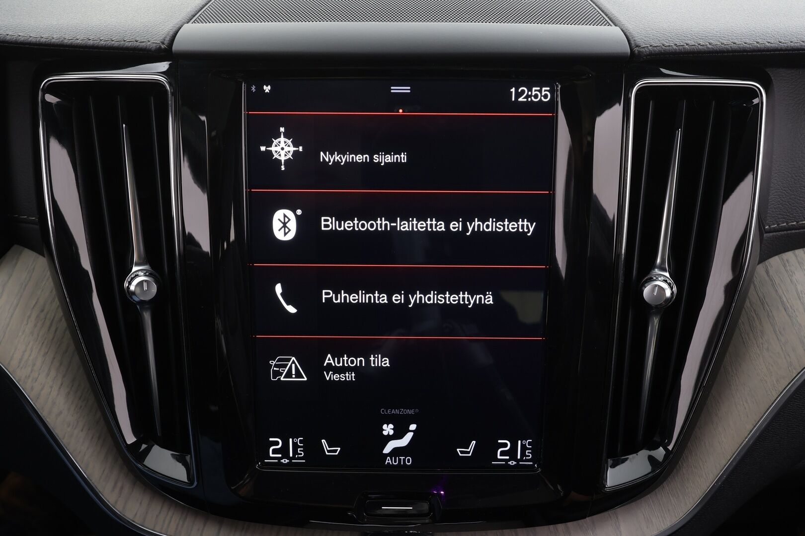 Volvo XC60 2019 T8 TwE AWD Inscription Recharge aut. * ACC / P.kamera / Full LED / Panorama / Muistipenkki / Koukku / Webasto / Sporttinahat / KeylessGo * - Kahdet renkaat aluvanteilla - HULLUT BLACKWEEK JATKOT - KORKOTARJOUS 2,49%