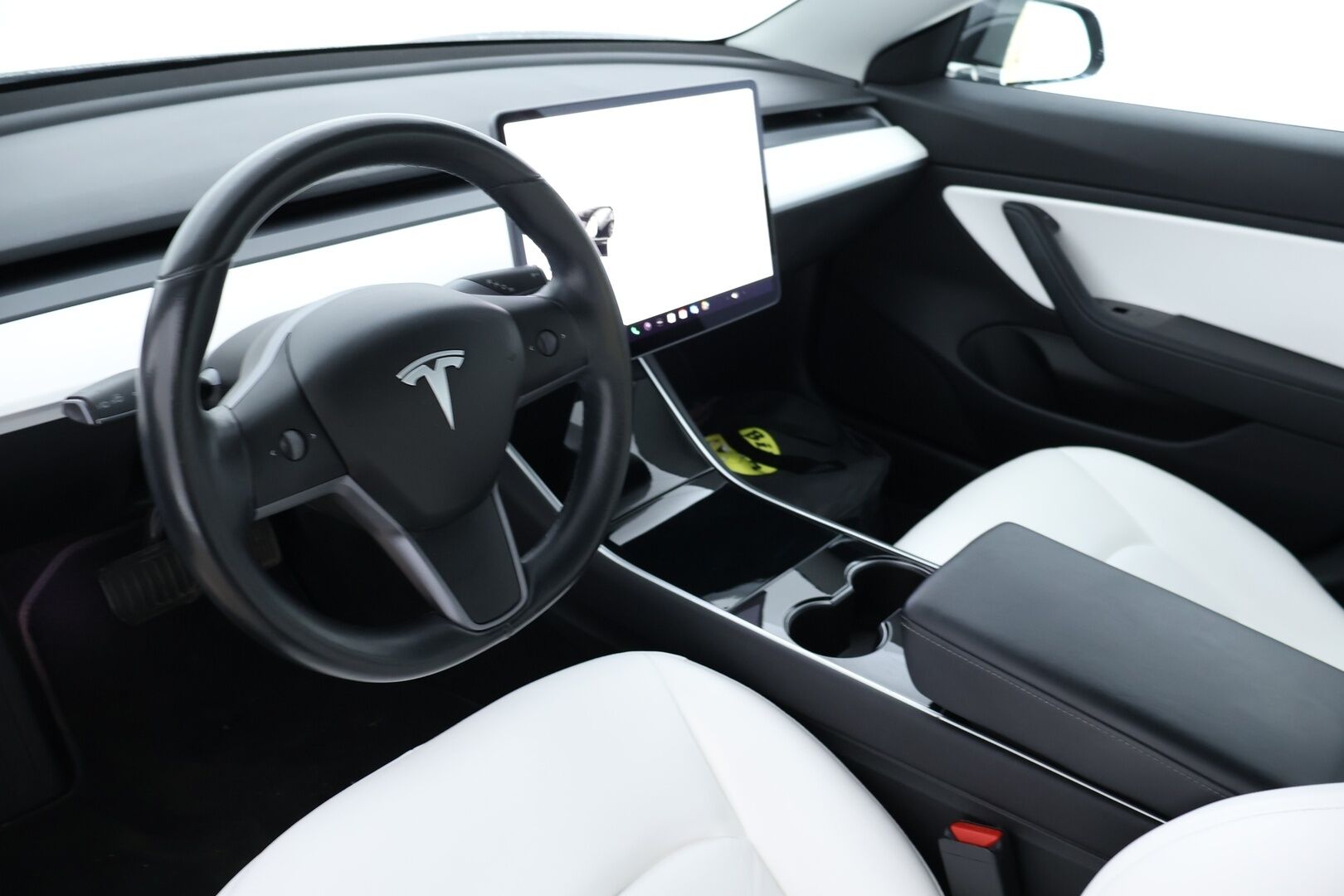 TESLA MODEL 3 2019 Long Range Dual Motor AWD *AP2.5 / Vaaleat Nahat / Lasikatto / Navi / Lasikatto / P.kamera* - Siisti yksilö! / Kahdet renkaat 