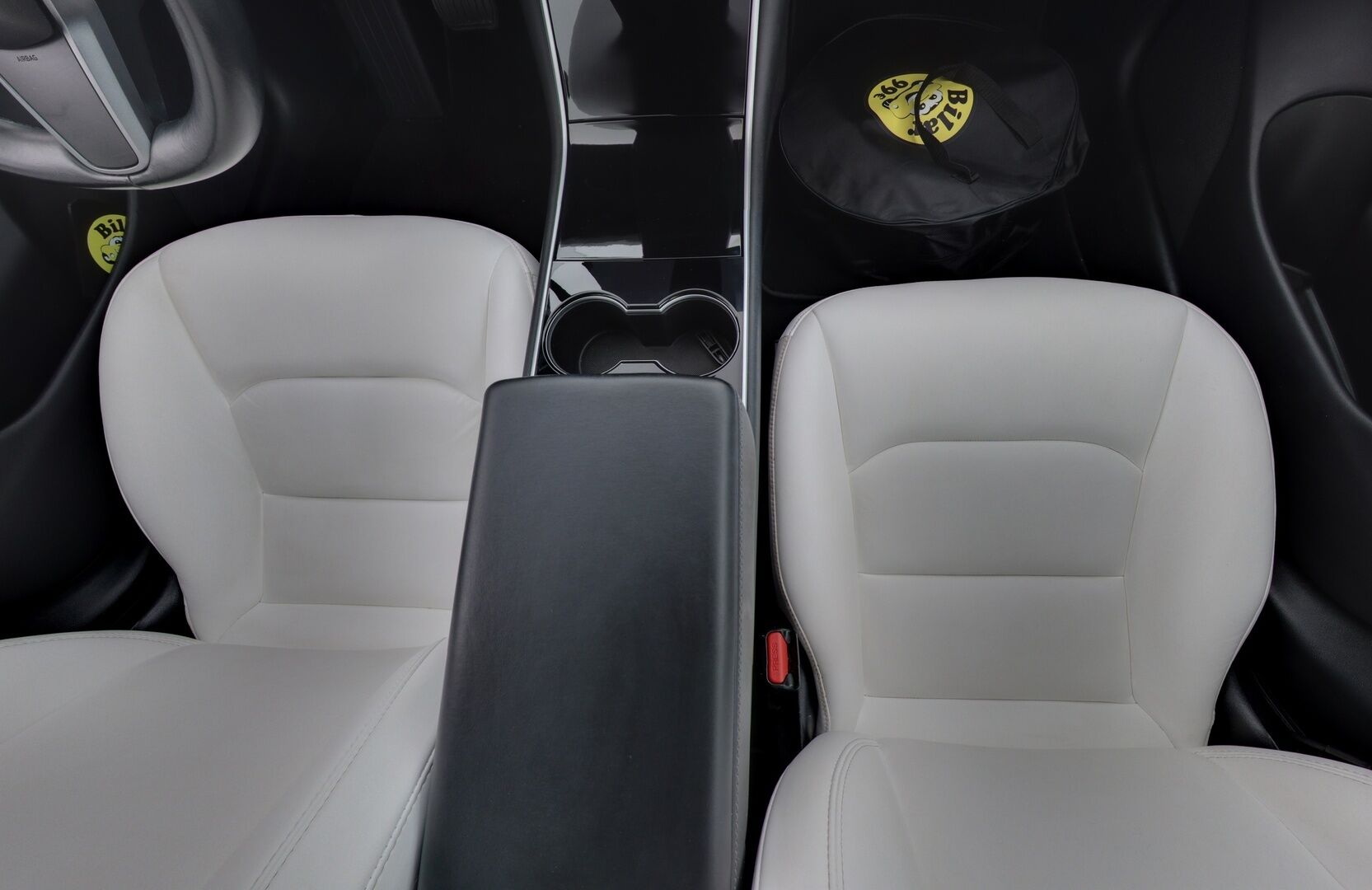 TESLA MODEL 3 2019 Long Range Dual Motor AWD *AP2.5 / Vaaleat Nahat / Lasikatto / Navi / Lasikatto / P.kamera* - Siisti yksilö! / Kahdet renkaat 