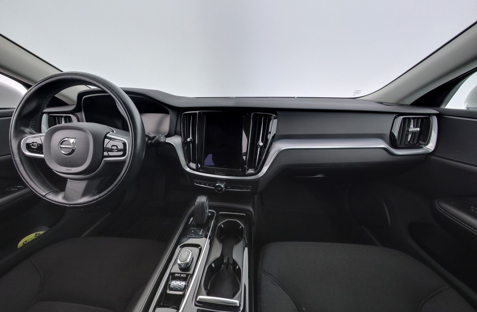 Volvo V60 2021 T6 TwE AWD Recharge Inscription Expression aut. *Jakopää Tehty / ACC / Webasto / KeylessGo / BLIS / FULL-LED / Koukku / Carplay* - Upea Volvo tuoreella jakopäällä kaksin huippurenkain!