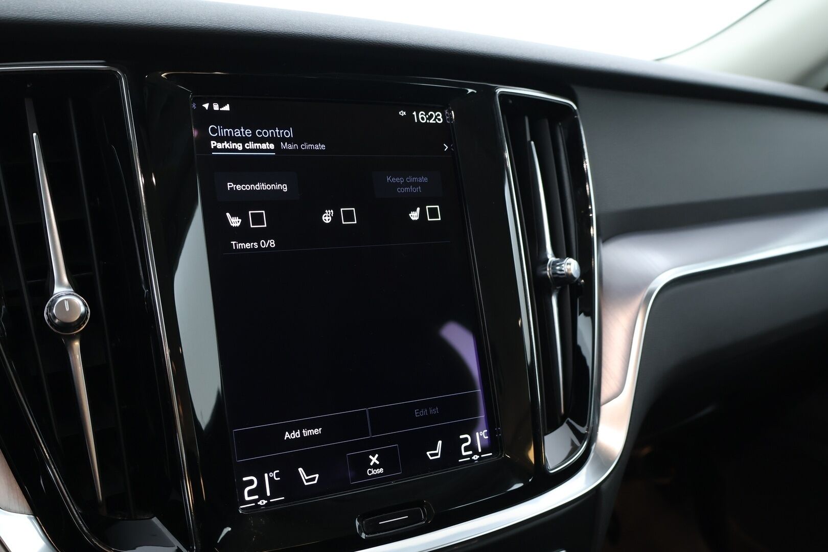 Volvo V60 2021 T6 TwE AWD Recharge Inscription Expression aut. *Jakopää Tehty / ACC / Webasto / KeylessGo / BLIS / FULL-LED / Koukku / Carplay* - Upea Volvo tuoreella jakopäällä kaksin huippurenkain!