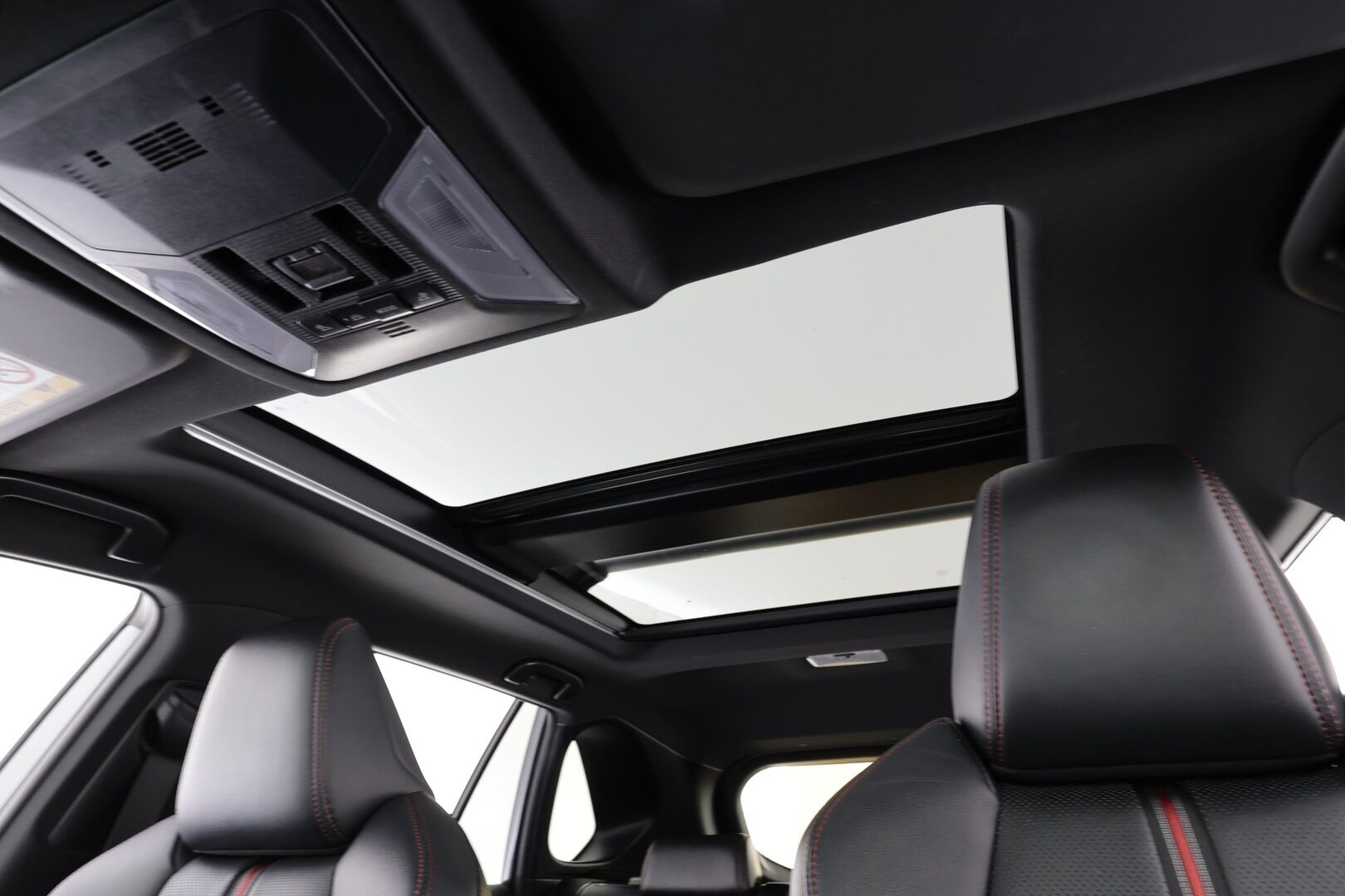 Toyota RAV4 Plug-in 2021 Hybrid 2,5 AWD-i Premium Business * ACC / HUD / 360° / Muistipenkki / Ilmastoidut nahat / JBL / Panorama / Koukku / LED * - Kahdet renkaat aluvanteilla / Merkkihuollettu / Huippuvarusteet - HULLU BLACKWEEK KORKOTARJOUS 2,49%