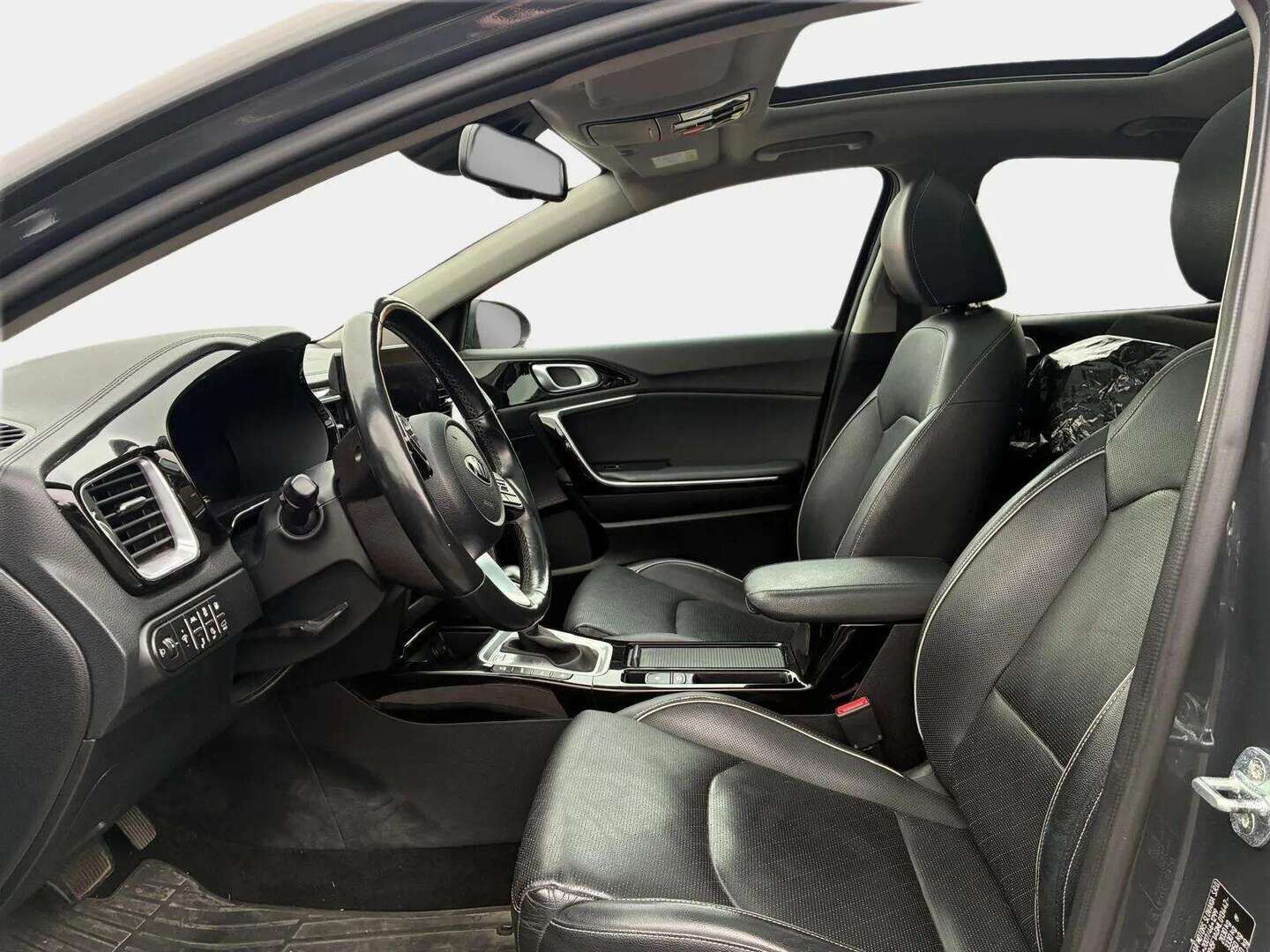 Kia XCeed 2021 1.6 GDI Plug-In Hybrid Business Premium Edition DCT - ACC | Panorama | Muistipenkki | Ilmastoidut nahkapenkit | Keyless | Peruutuskamera | Kahdet vanteet | Merkkihuoltohistoria 