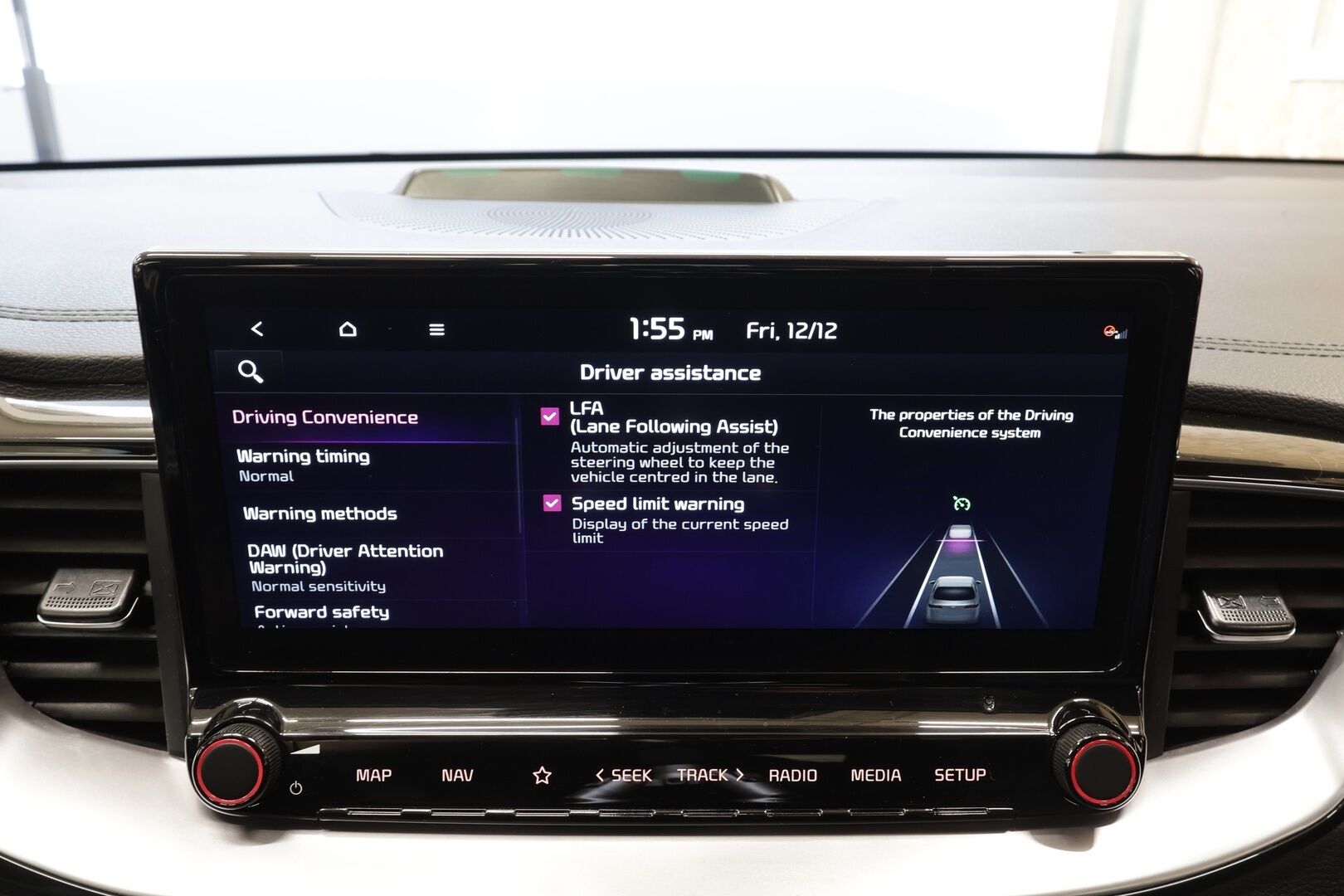 Kia XCeed 2021 1,6 GDI Plug-In Hybrid Business Premium Edition DCT * ACC / Panorama / P.kamera / LED / Navi / Muistipenkki * - KeylessGo / Ilmastoidut nahat / Kahdet renkaat aluvanteilla / Merkkihuollettu / Huippuvarusteet - HULLUT BLACKWEEK JATKOT - KORKOTARJOUS 2,49%