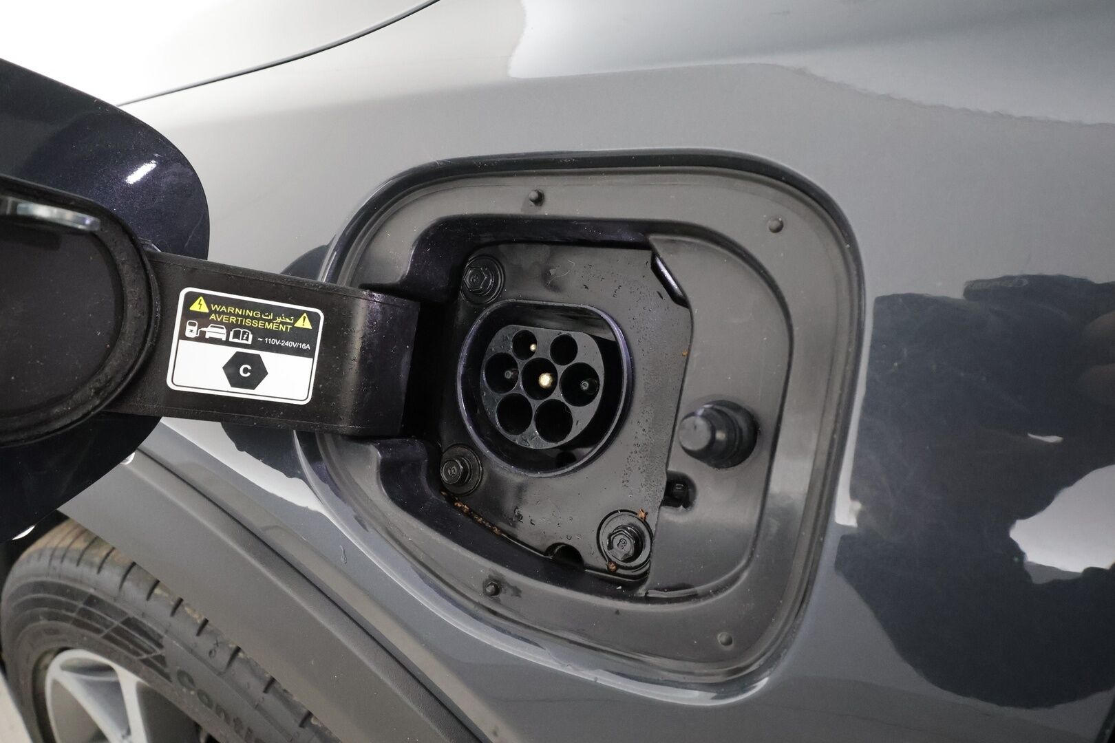 Kia XCeed 2021 1,6 GDI Plug-In Hybrid Business Premium Edition DCT * ACC / Panorama / P.kamera / LED / Navi / Muistipenkki * - KeylessGo / Ilmastoidut nahat / Kahdet renkaat aluvanteilla / Merkkihuollettu / Huippuvarusteet - HULLUT BLACKWEEK JATKOT - KORKOTARJOUS 2,49%