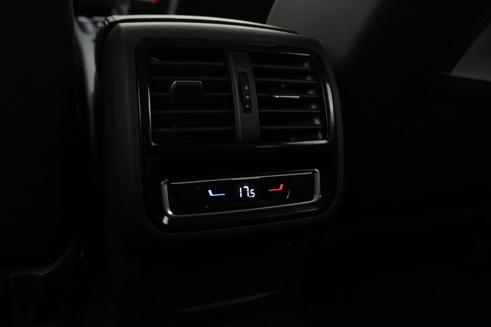 Volkswagen Passat 2022 Variant GTE Premium Plug-In Hybrid 160 kW DSG-automaatti - | ACC | P-Kamera | Puolinahkapenkit | 2x Renkaat