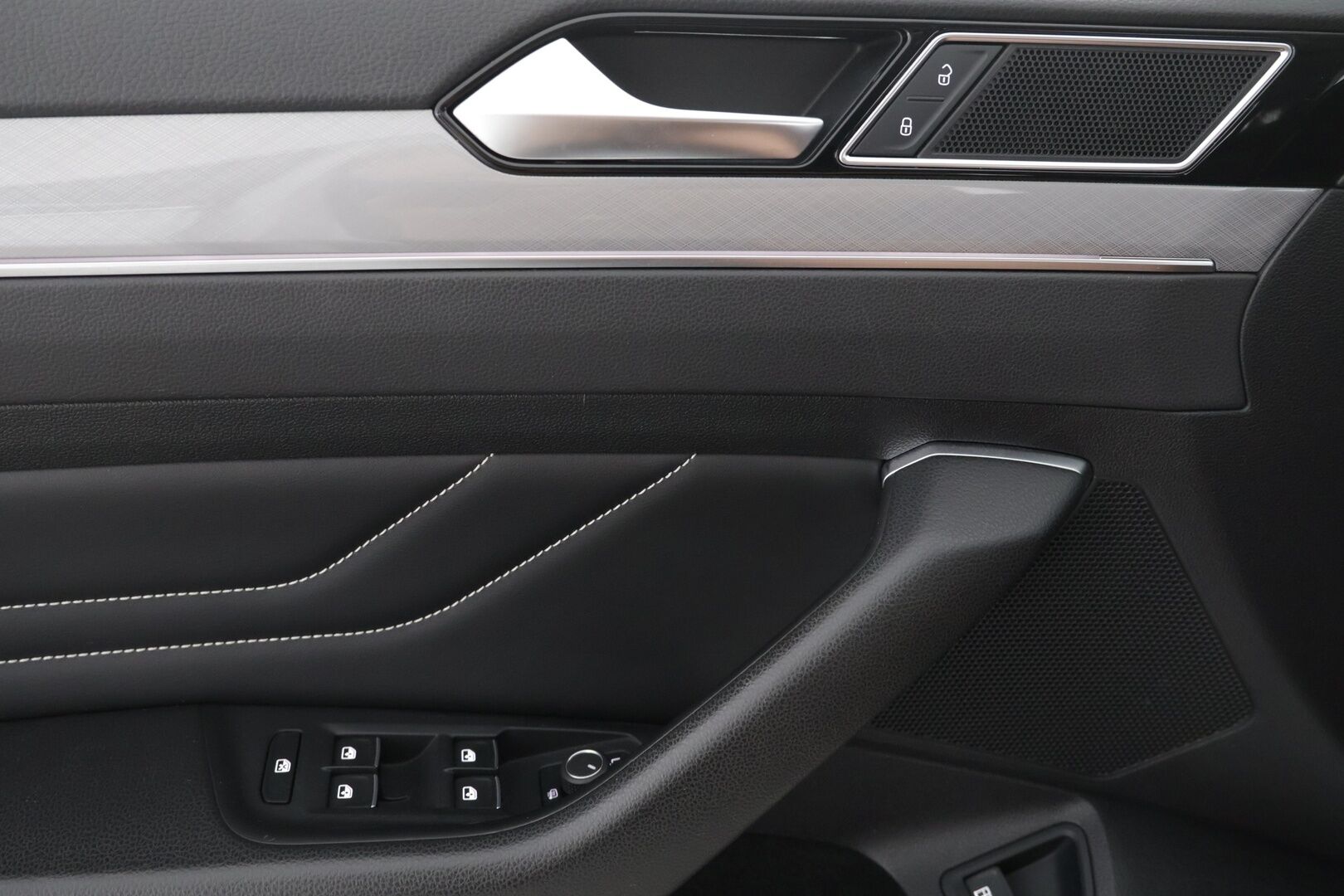 Volkswagen Passat 2022 Variant GTE Premium Plug-In Hybrid 160 kW DSG-automaatti - | ACC | P-Kamera | Puolinahkapenkit | 2x Renkaat
