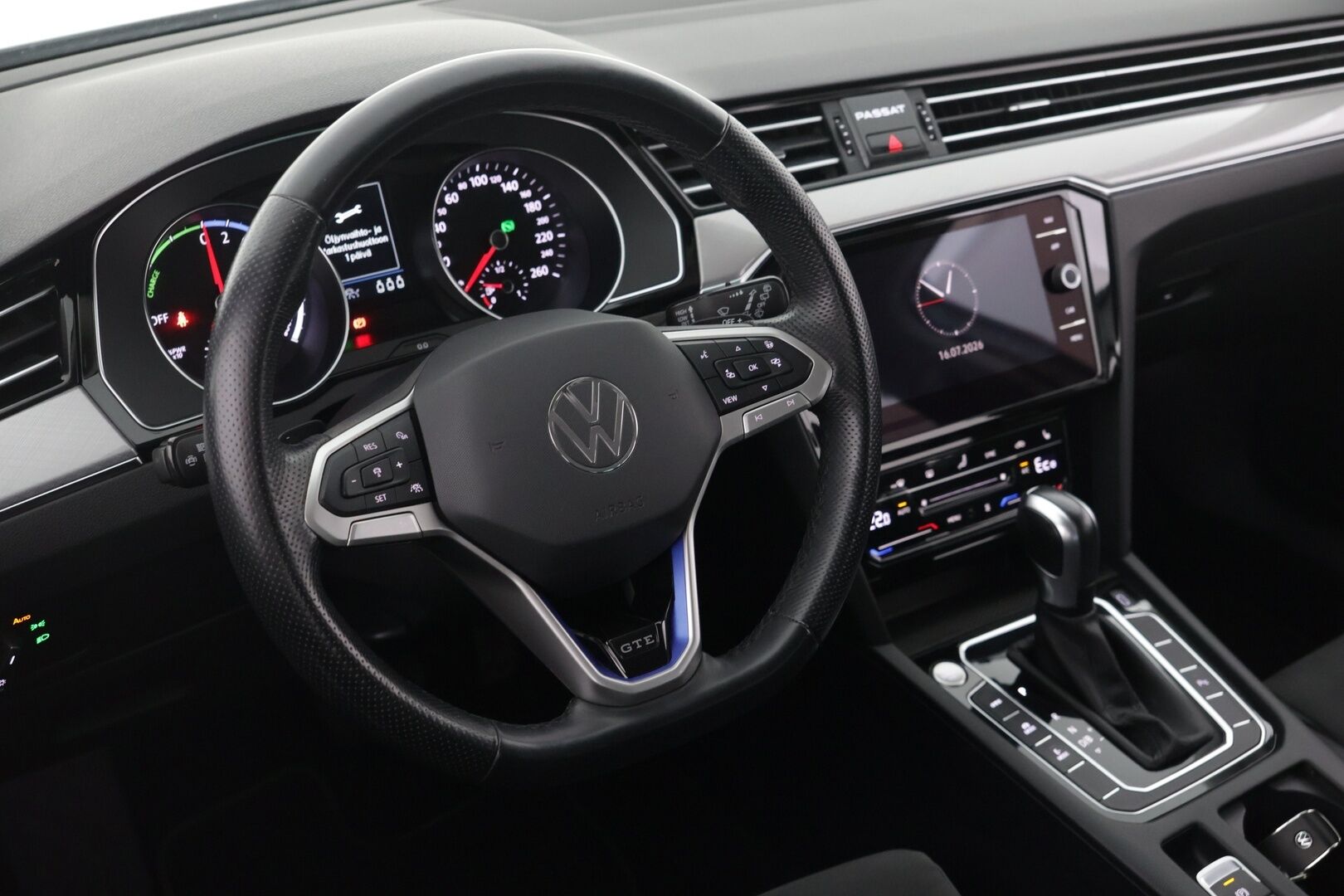 Volkswagen Passat 2022 Variant GTE Premium Plug-In Hybrid 160 kW DSG-automaatti - | ACC | P-Kamera | Puolinahkapenkit | 2x Renkaat
