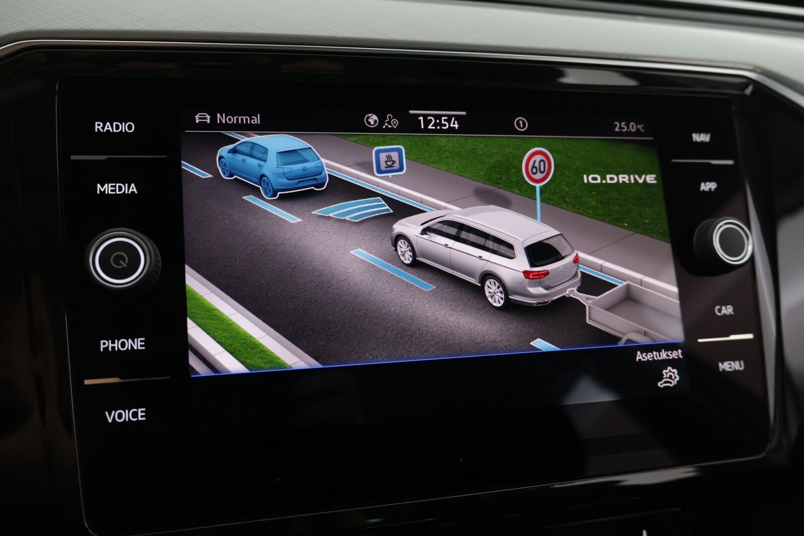 Volkswagen Passat 2022 Variant GTE Premium Plug-In Hybrid 160 kW DSG-automaatti - | ACC | P-Kamera | Puolinahkapenkit | 2x Renkaat